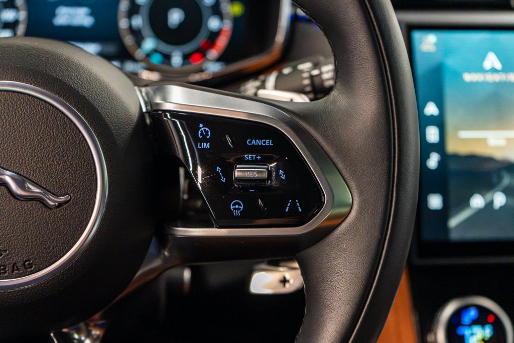 2025 Jaguar F-PACE R-Dynamic S