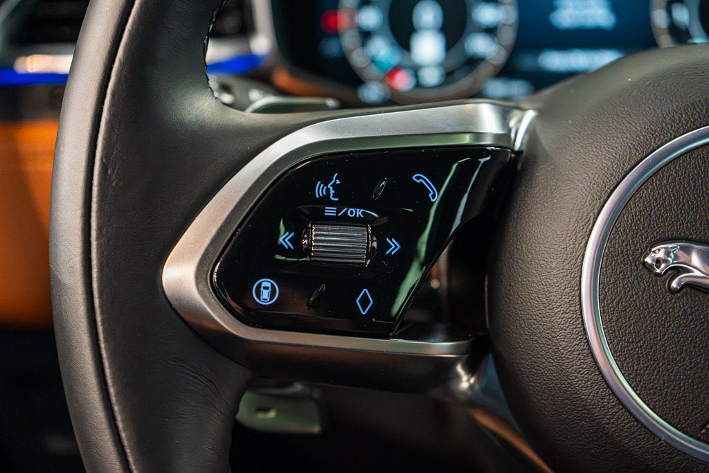2025 Jaguar F-PACE R-Dynamic S