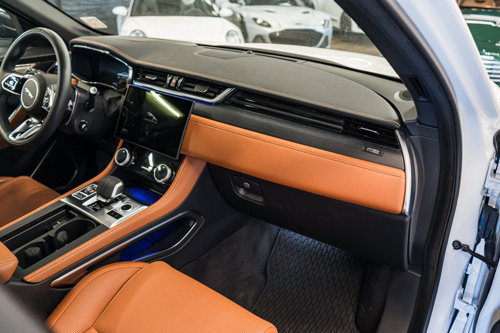 2025 Jaguar F-PACE R-Dynamic S
