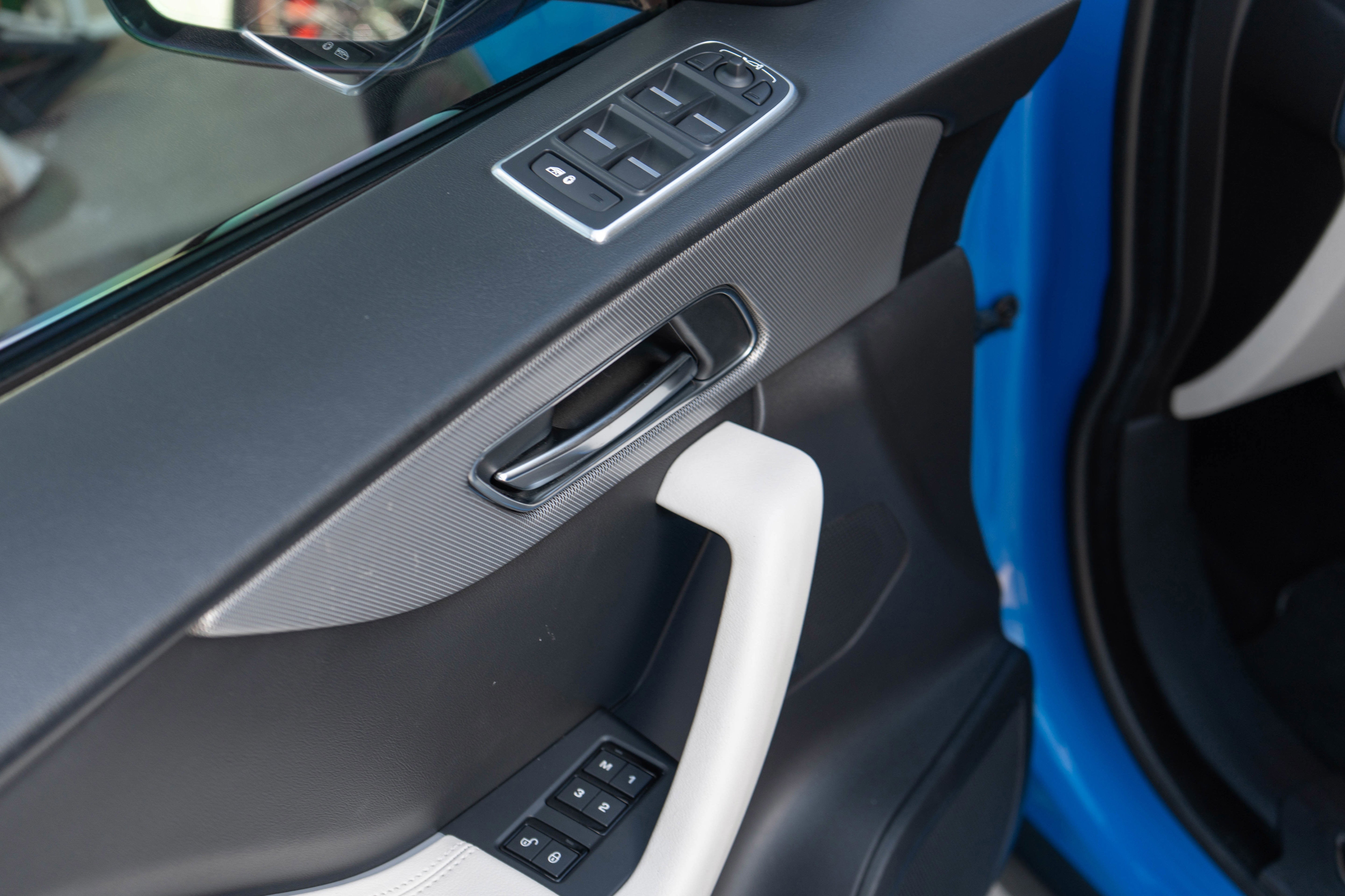 2020 Jaguar F-PACE SVR