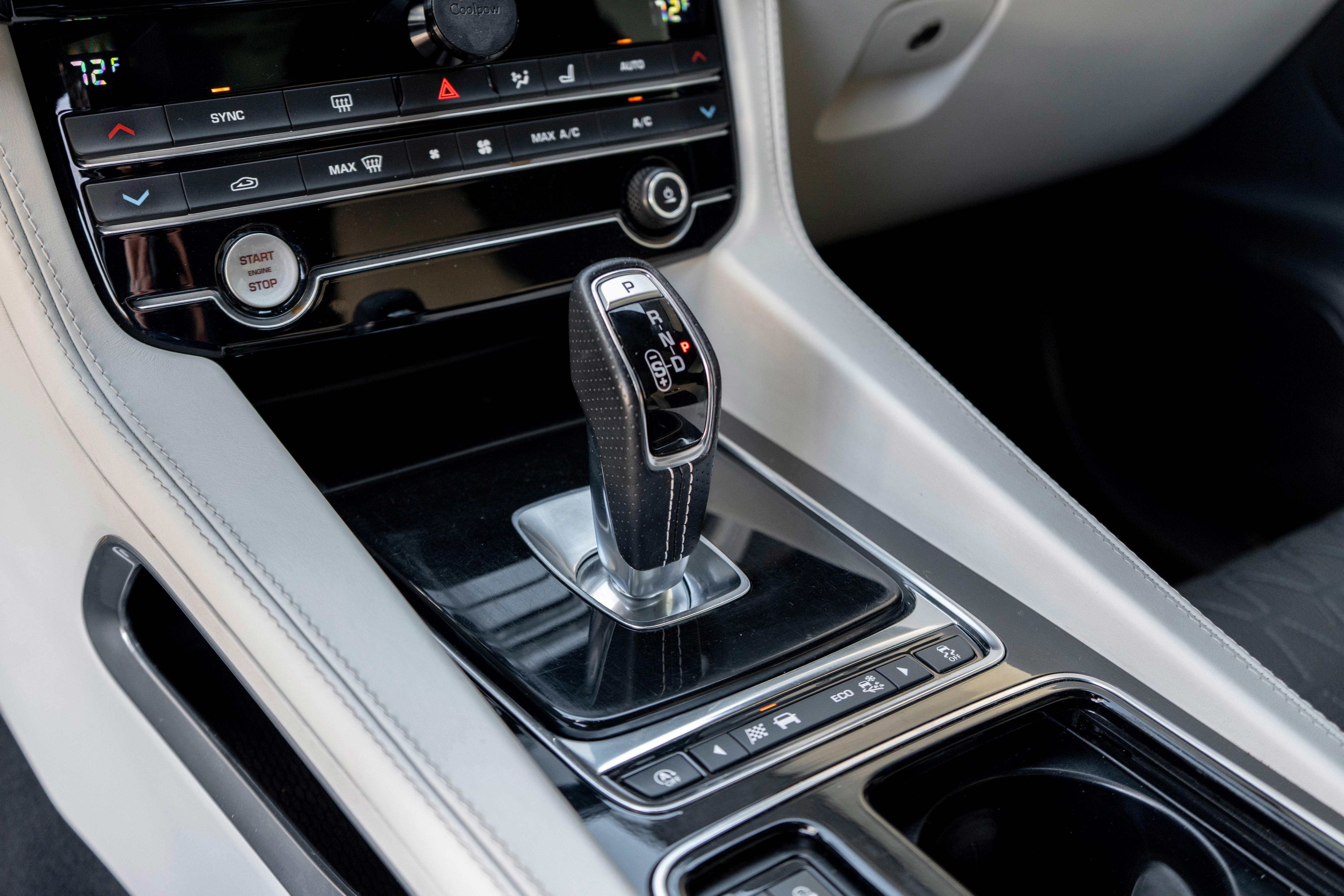 2020 Jaguar F-PACE SVR