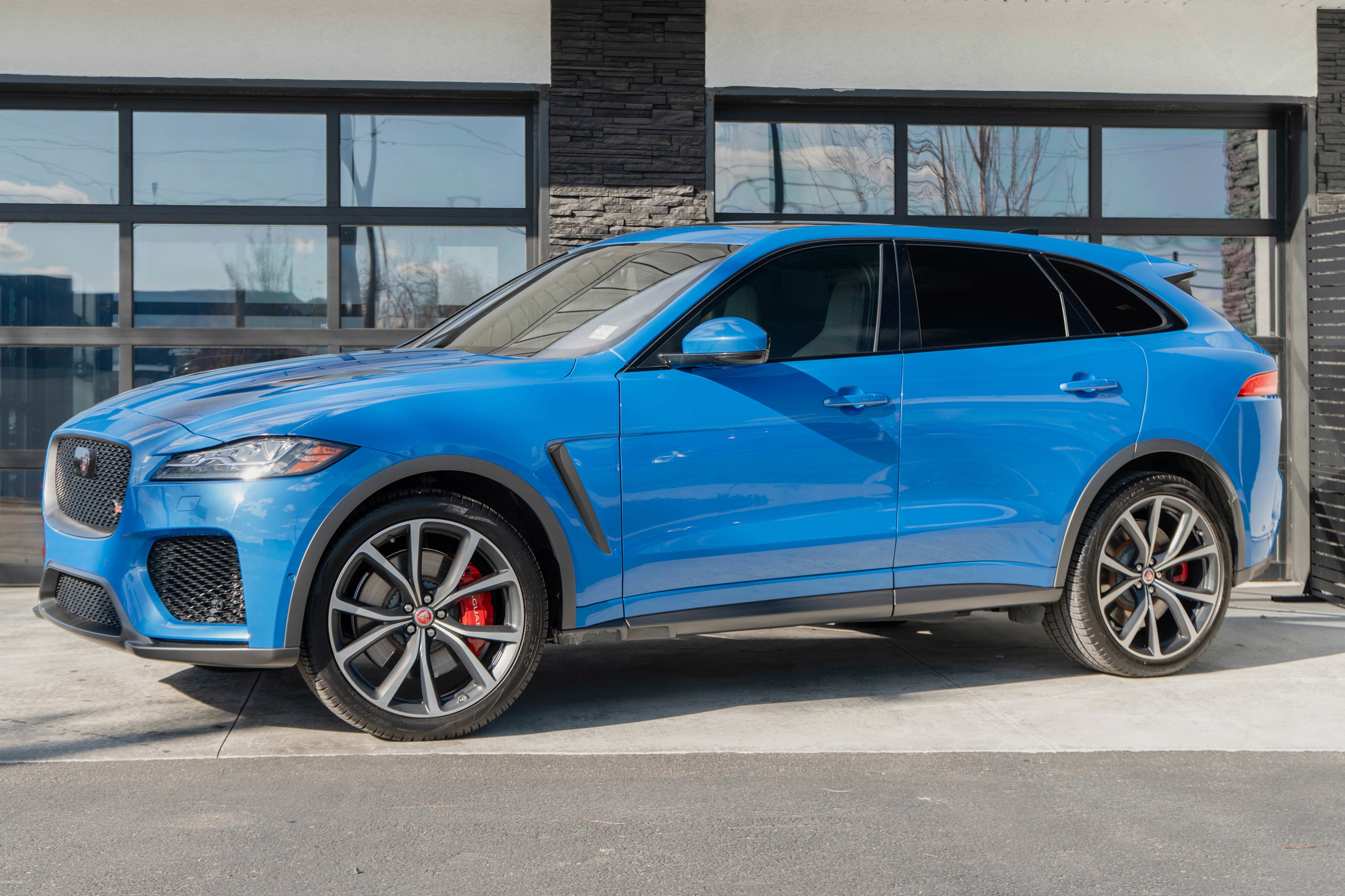 2020 Jaguar F-PACE SVR