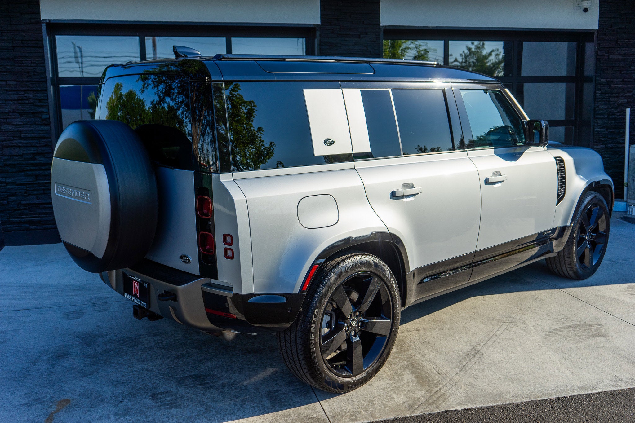 2021 Land Rover Defender X-Dynamic HSE