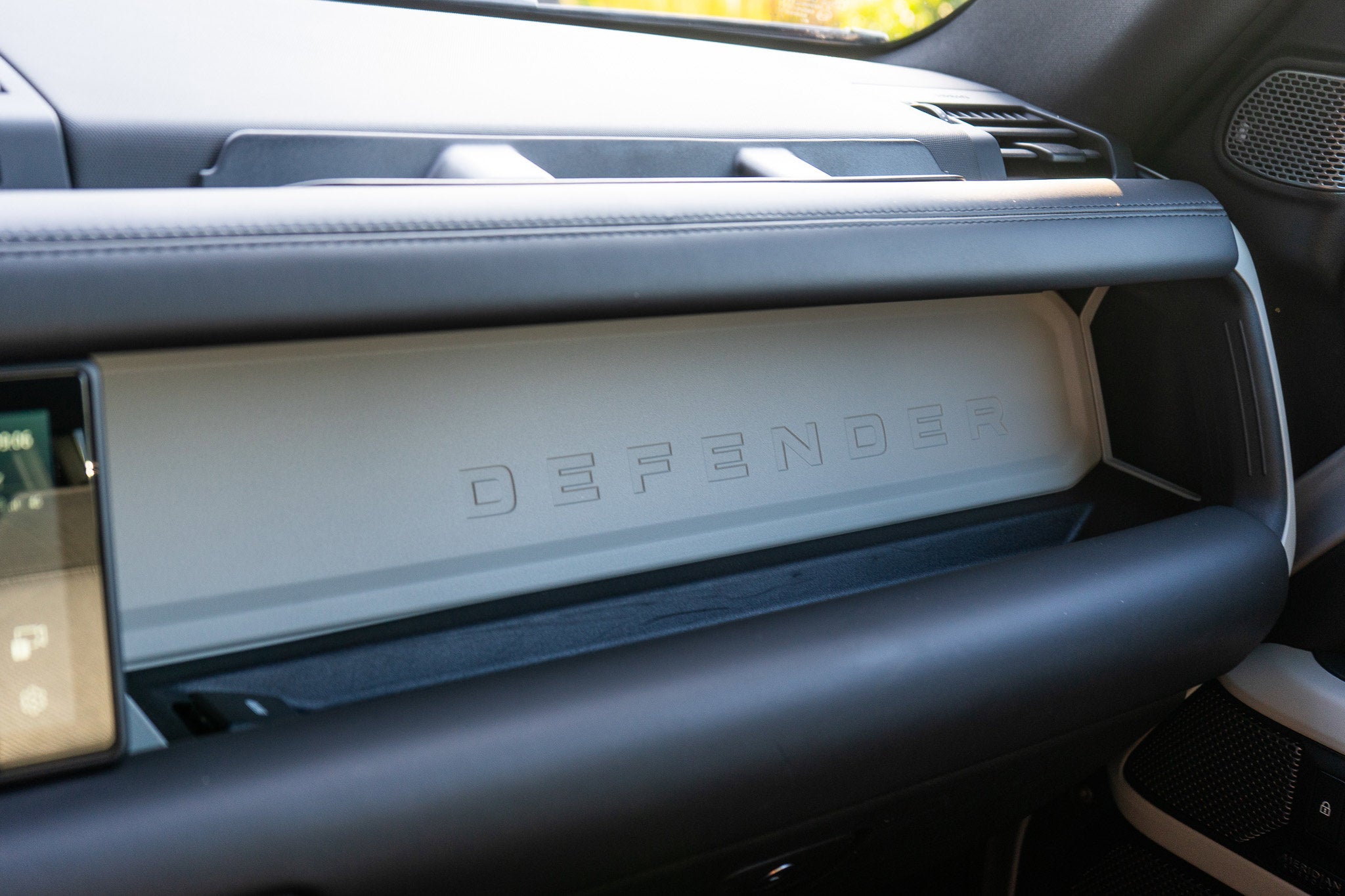 2021 Land Rover Defender X-Dynamic HSE