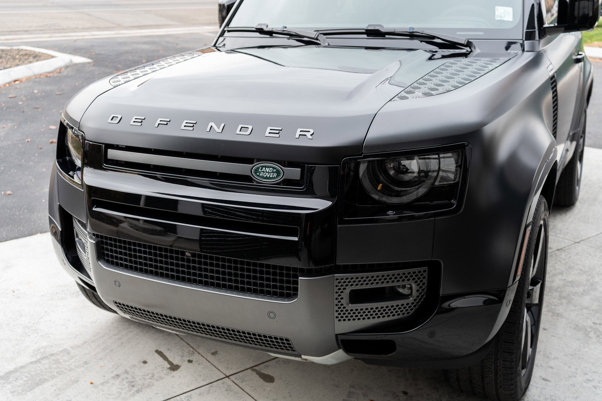 2023 Land Rover Defender Carpathian Edition