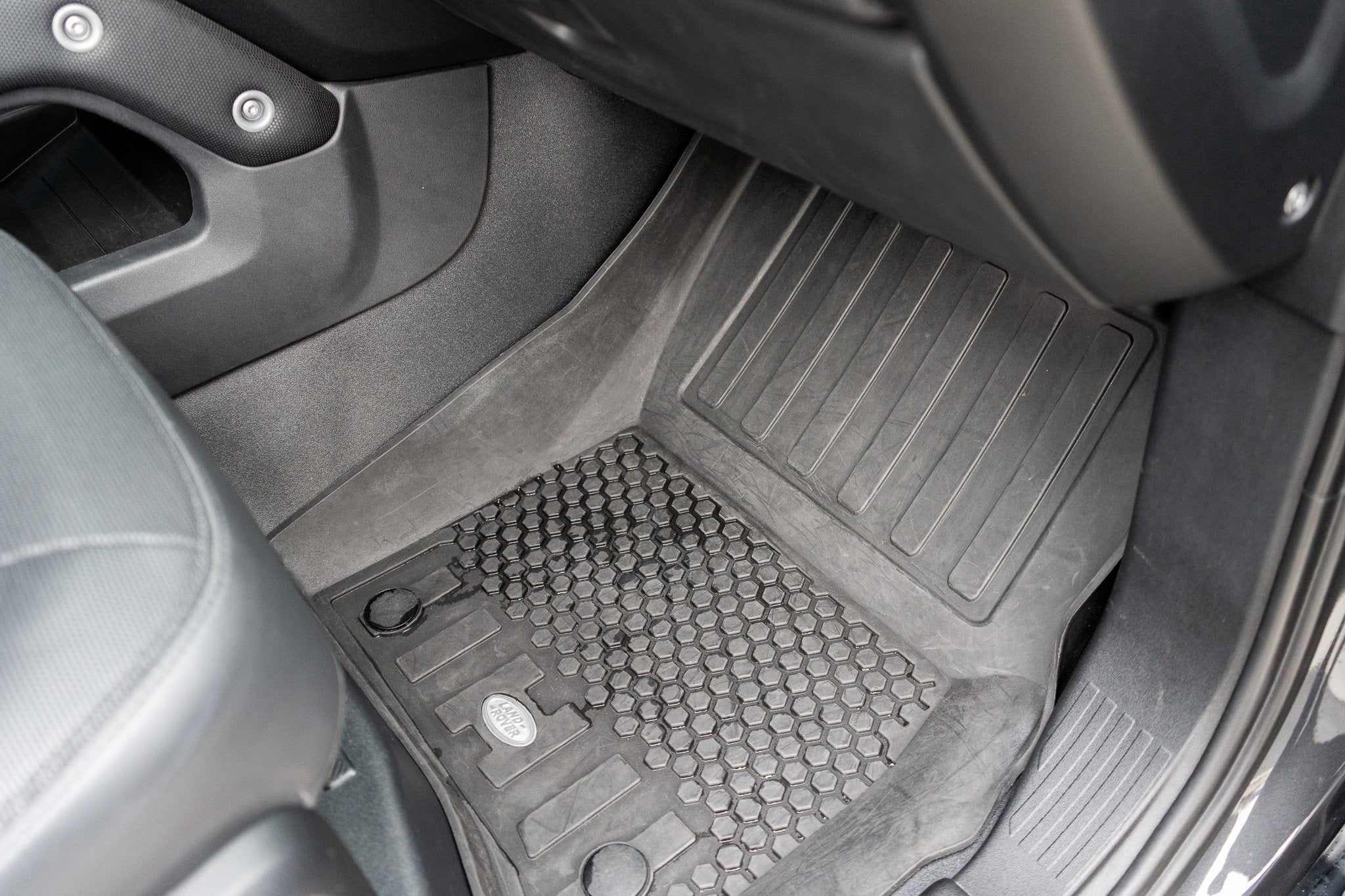 2023 Land Rover Defender Carpathian Edition