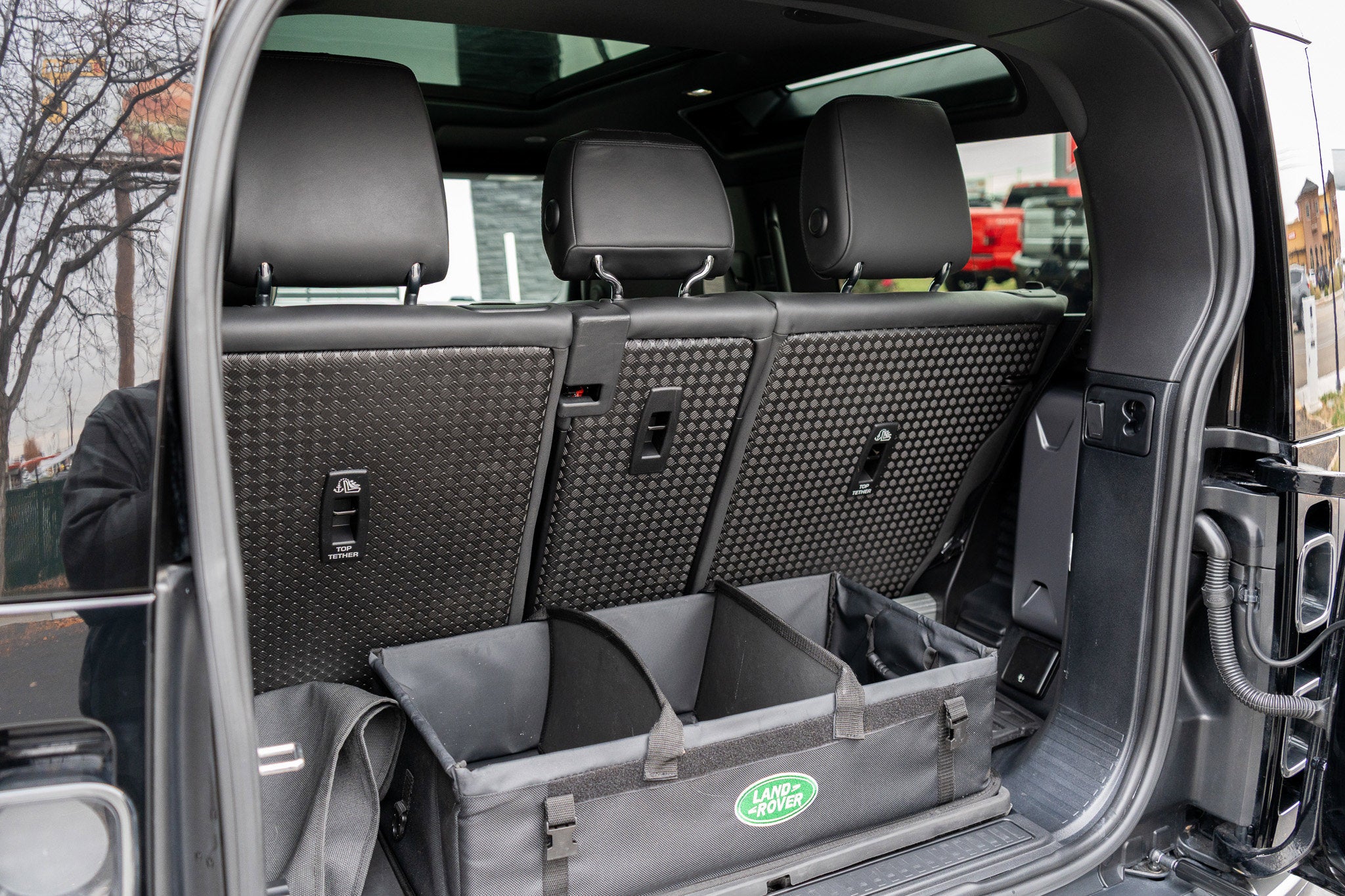 2023 Land Rover Defender Carpathian Edition