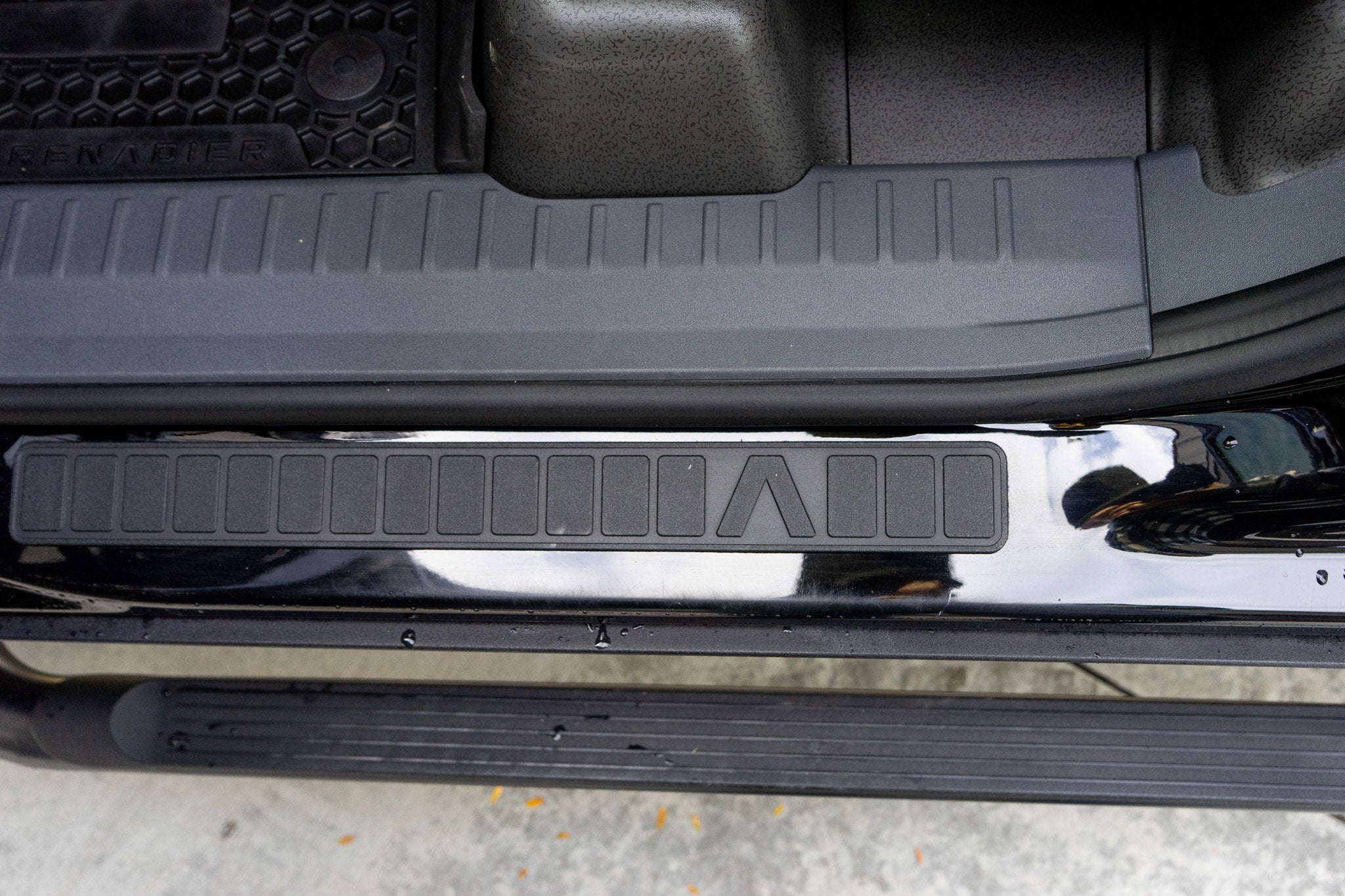 2024 INEOS Grenadier Station Wagon Fieldmaster Edition