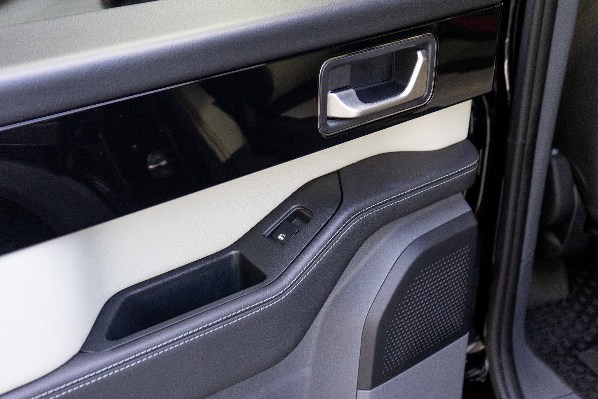 2024 INEOS Grenadier Station Wagon Fieldmaster Edition