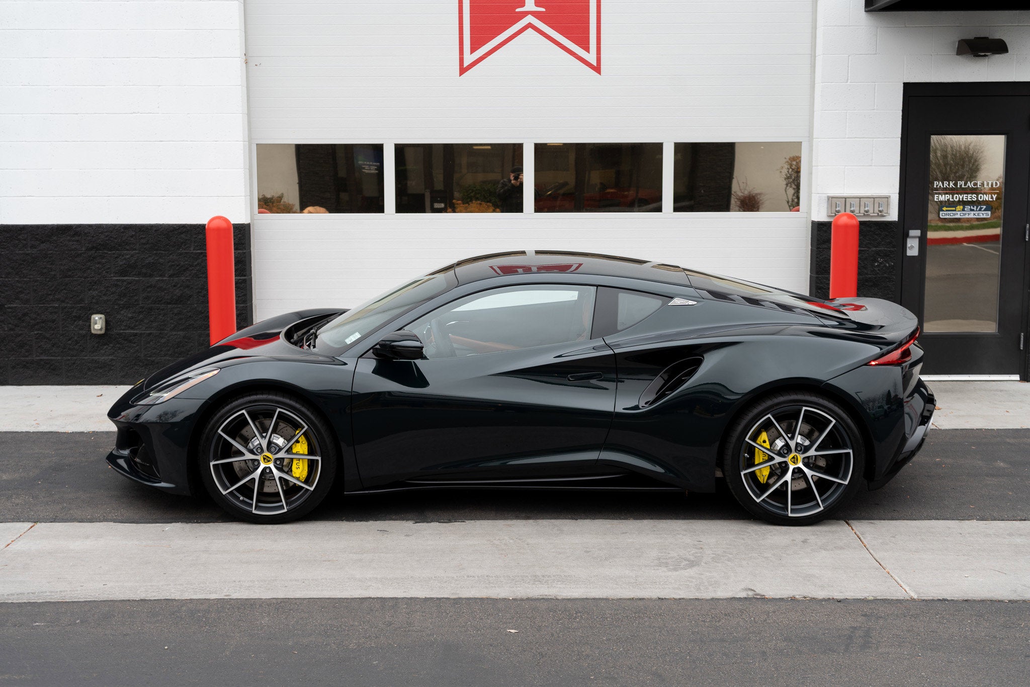 2025 Lotus Emira V6