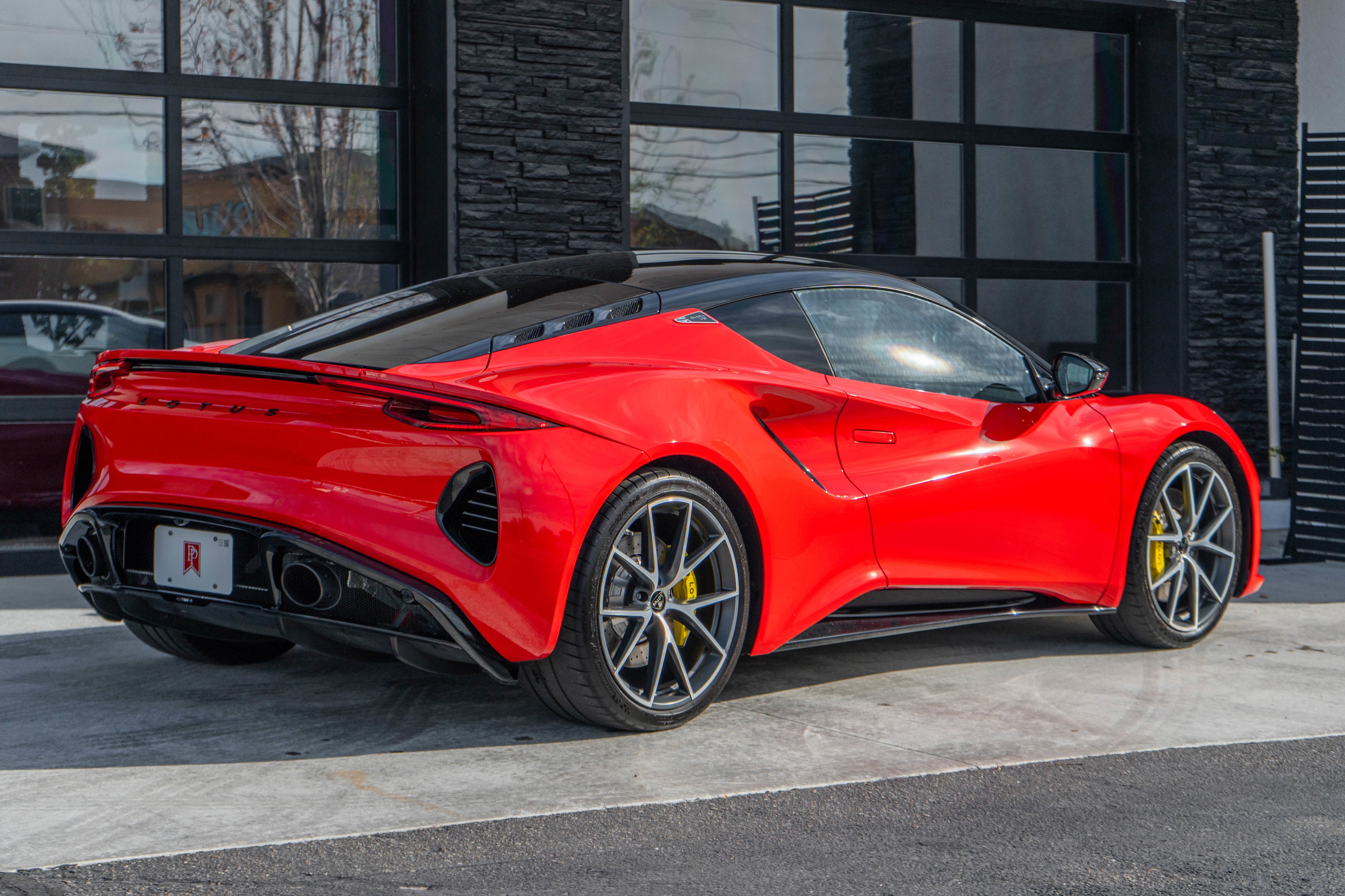 2025 Lotus Emira V6
