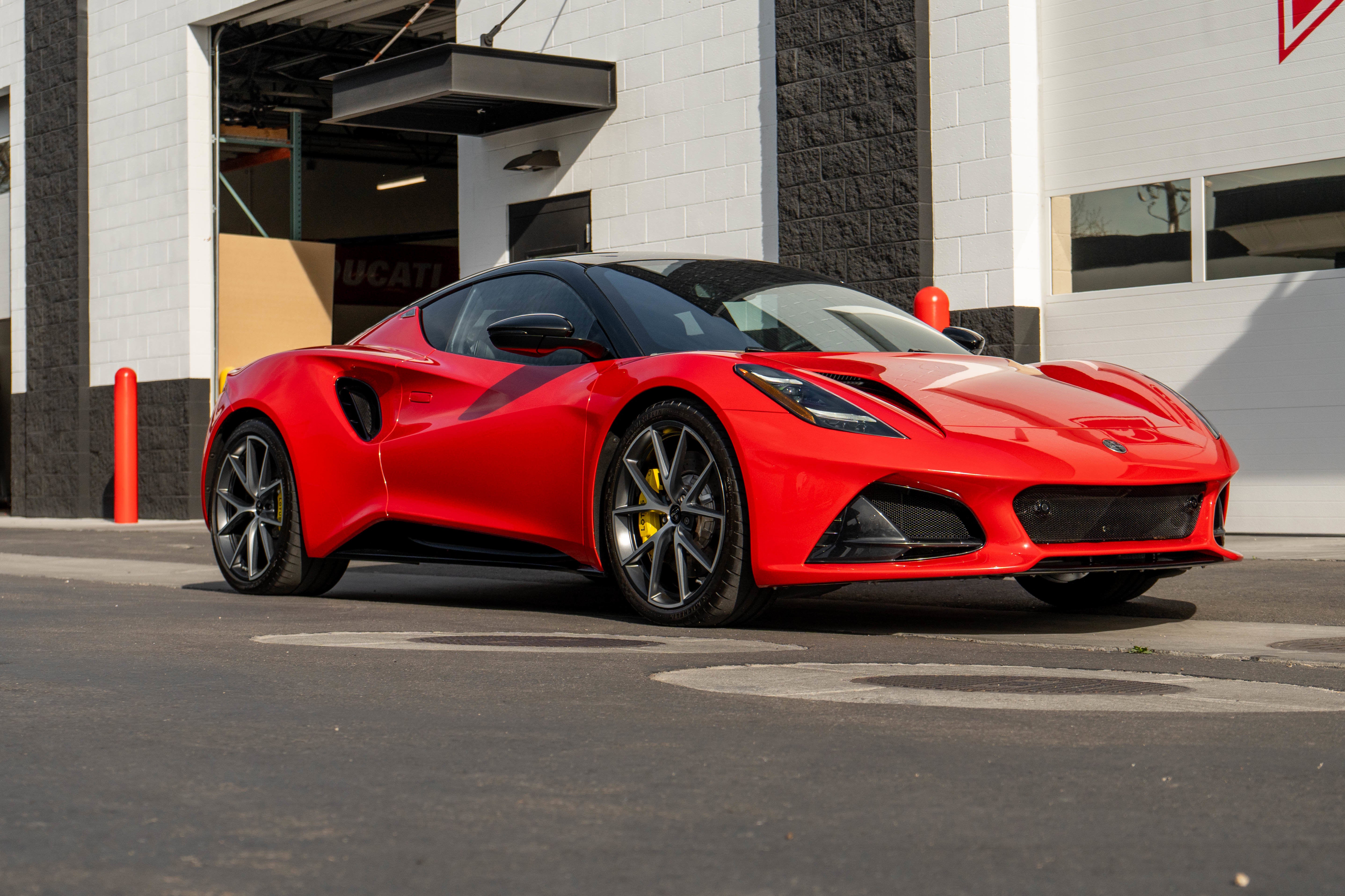 2025 Lotus Emira V6