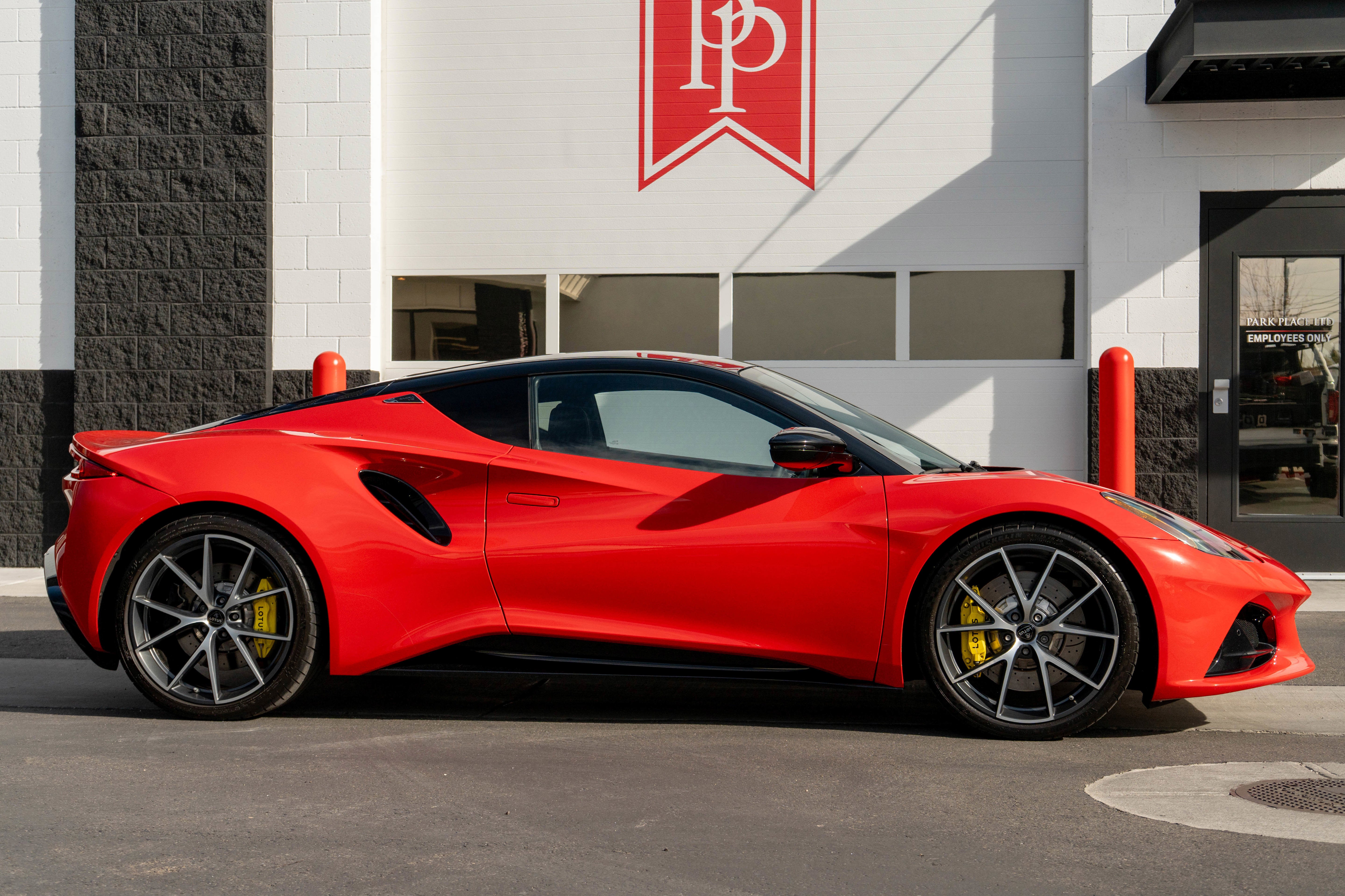 2025 Lotus Emira V6
