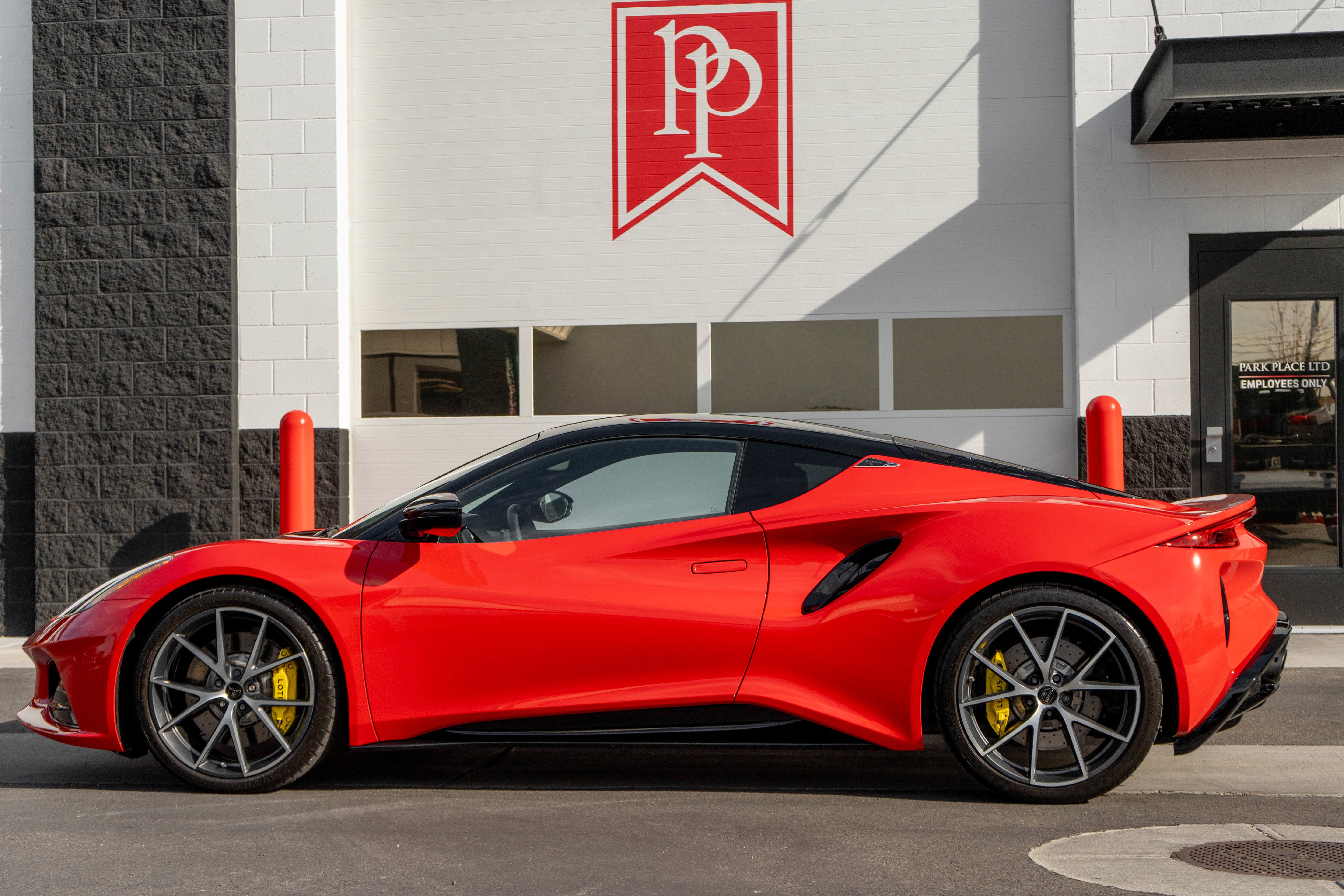 2025 Lotus Emira V6
