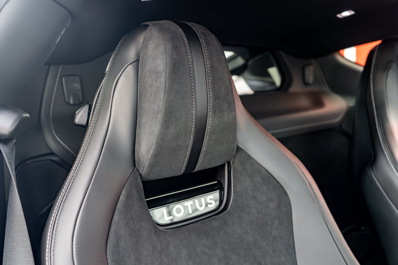 2026 Lotus Emira V6 SE