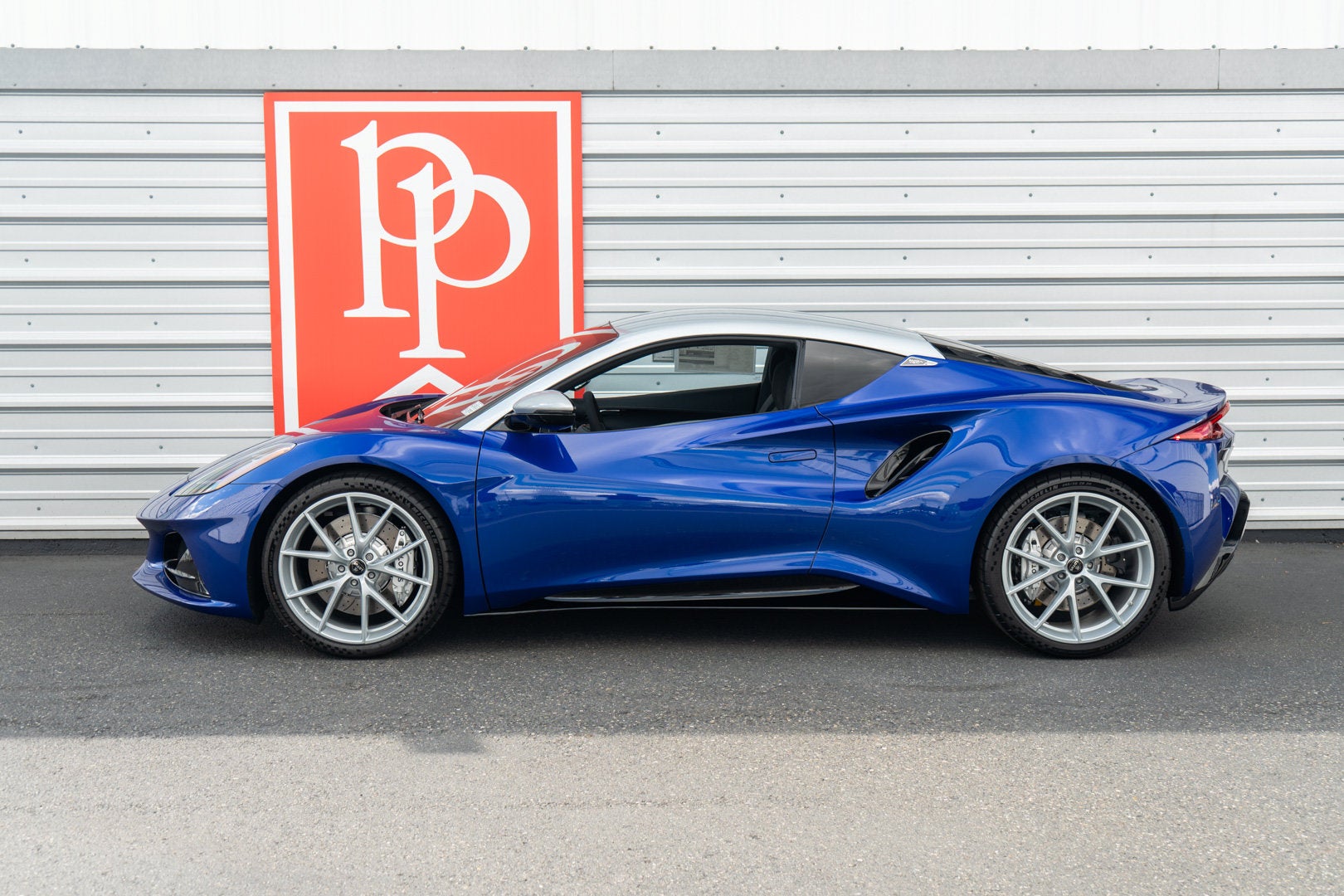2026 Lotus Emira V6 SE