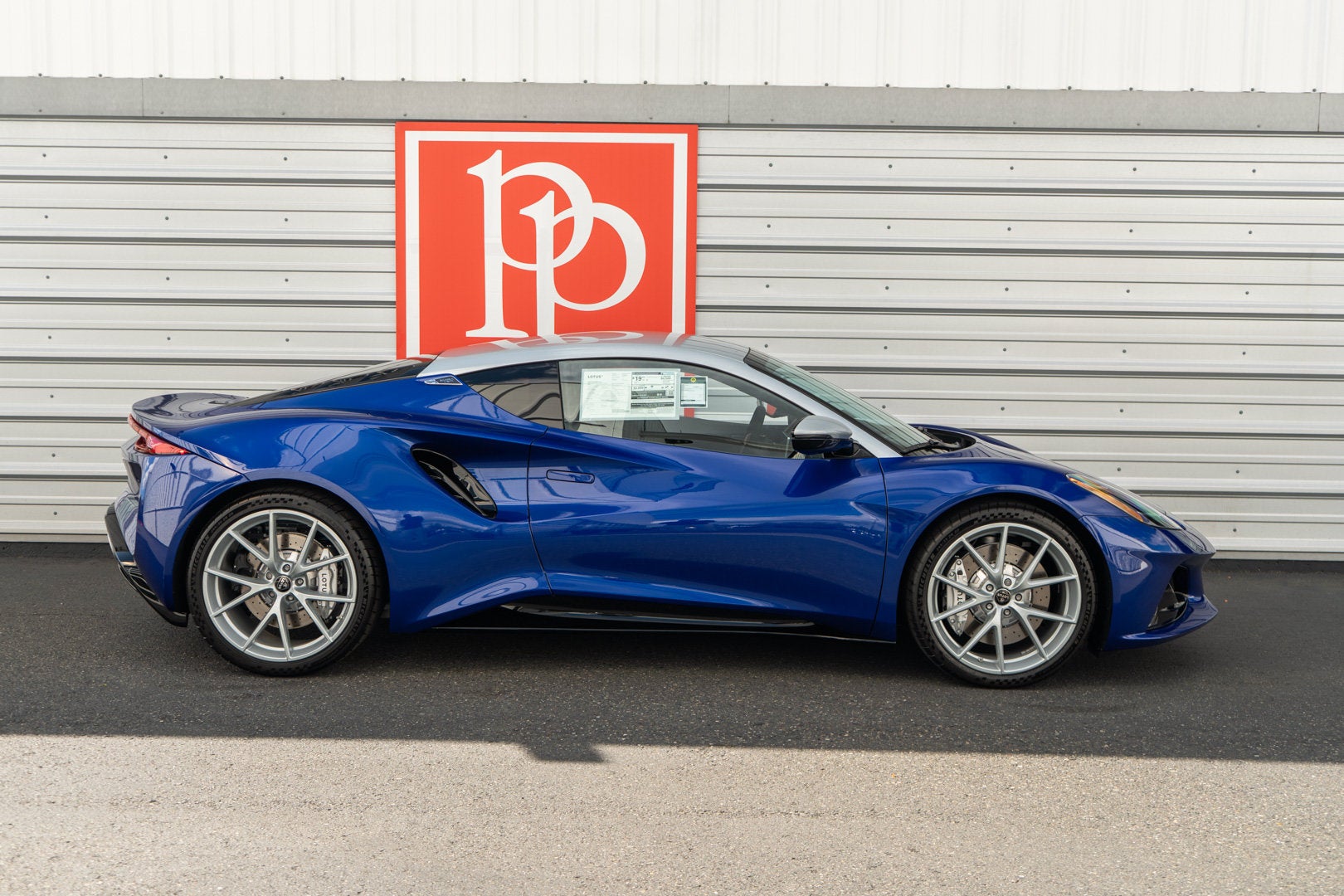 2026 Lotus Emira V6 SE