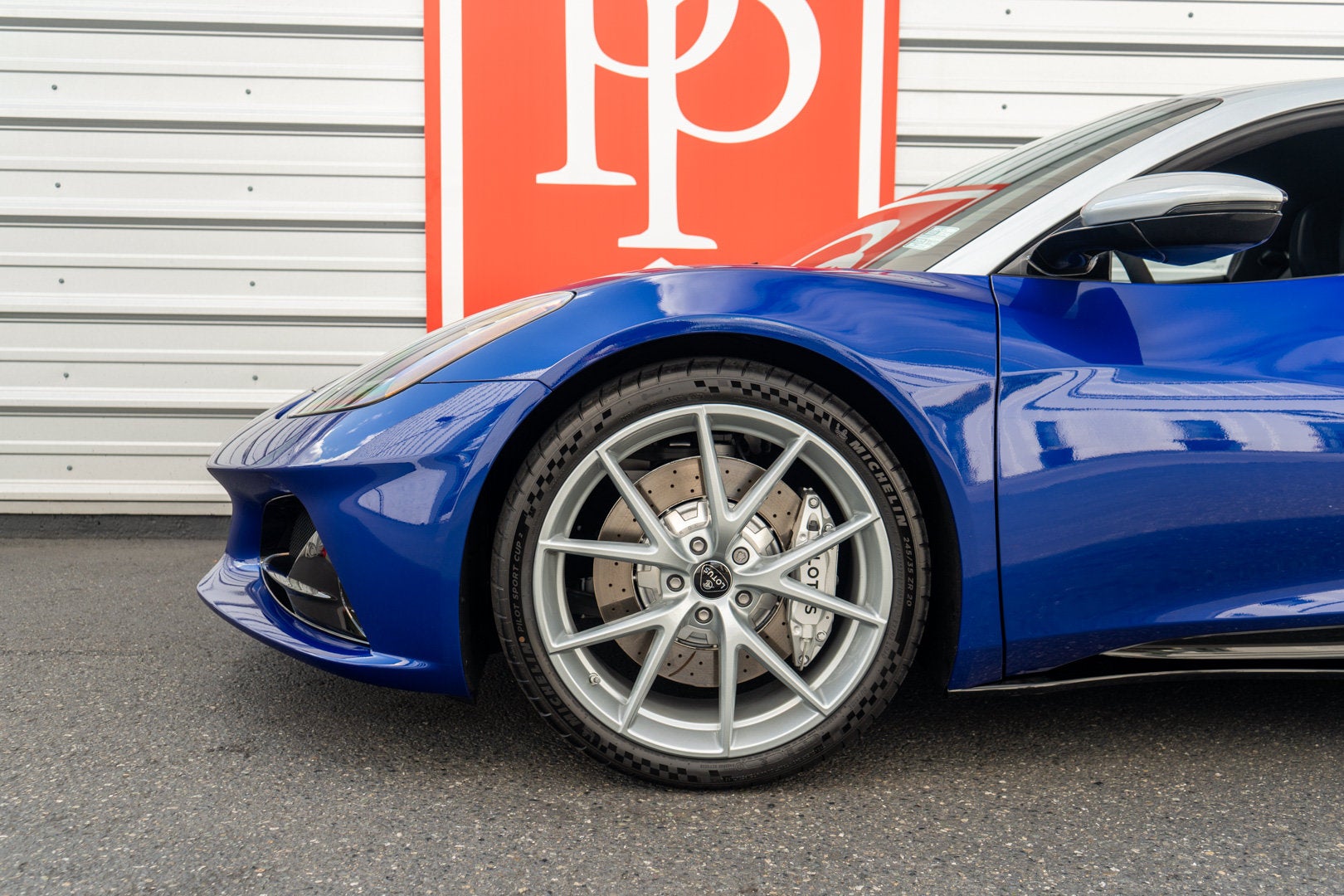 2026 Lotus Emira V6 SE