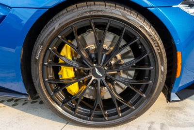 2022 Aston Martin Vantage Base