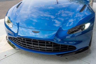 2022 Aston Martin Vantage Base