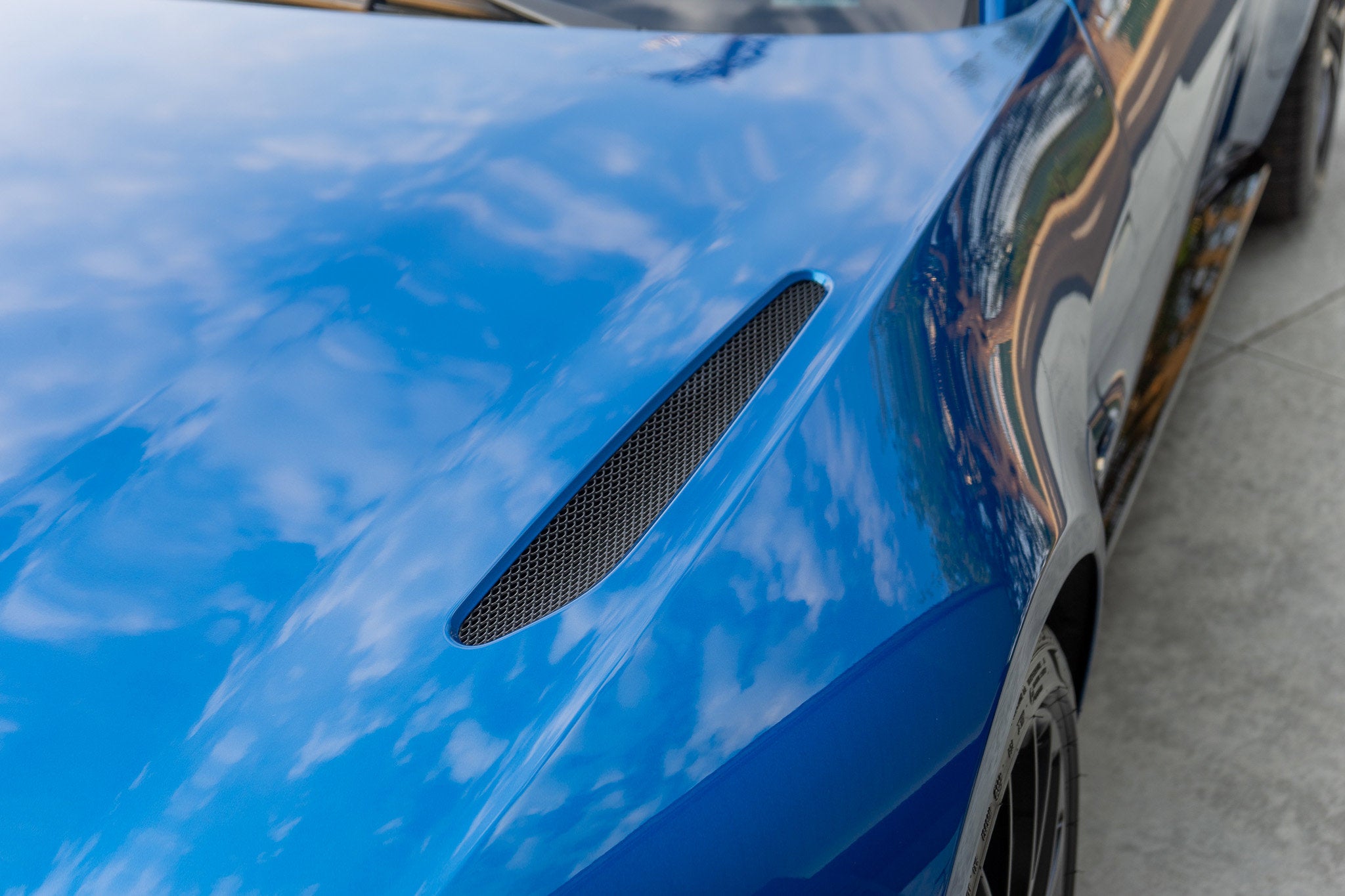 2022 Aston Martin Vantage Base