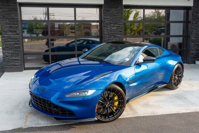 2022 Aston Martin Vantage Base