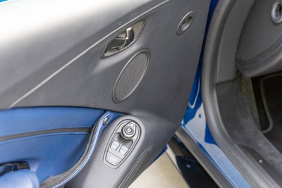 2022 Aston Martin Vantage Base