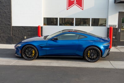 2022 Aston Martin Vantage Base