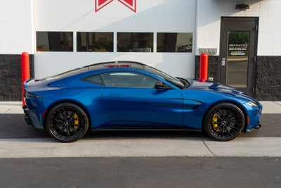 2022 Aston Martin Vantage Base