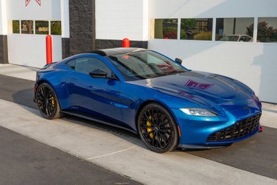 2022 Aston Martin Vantage Base