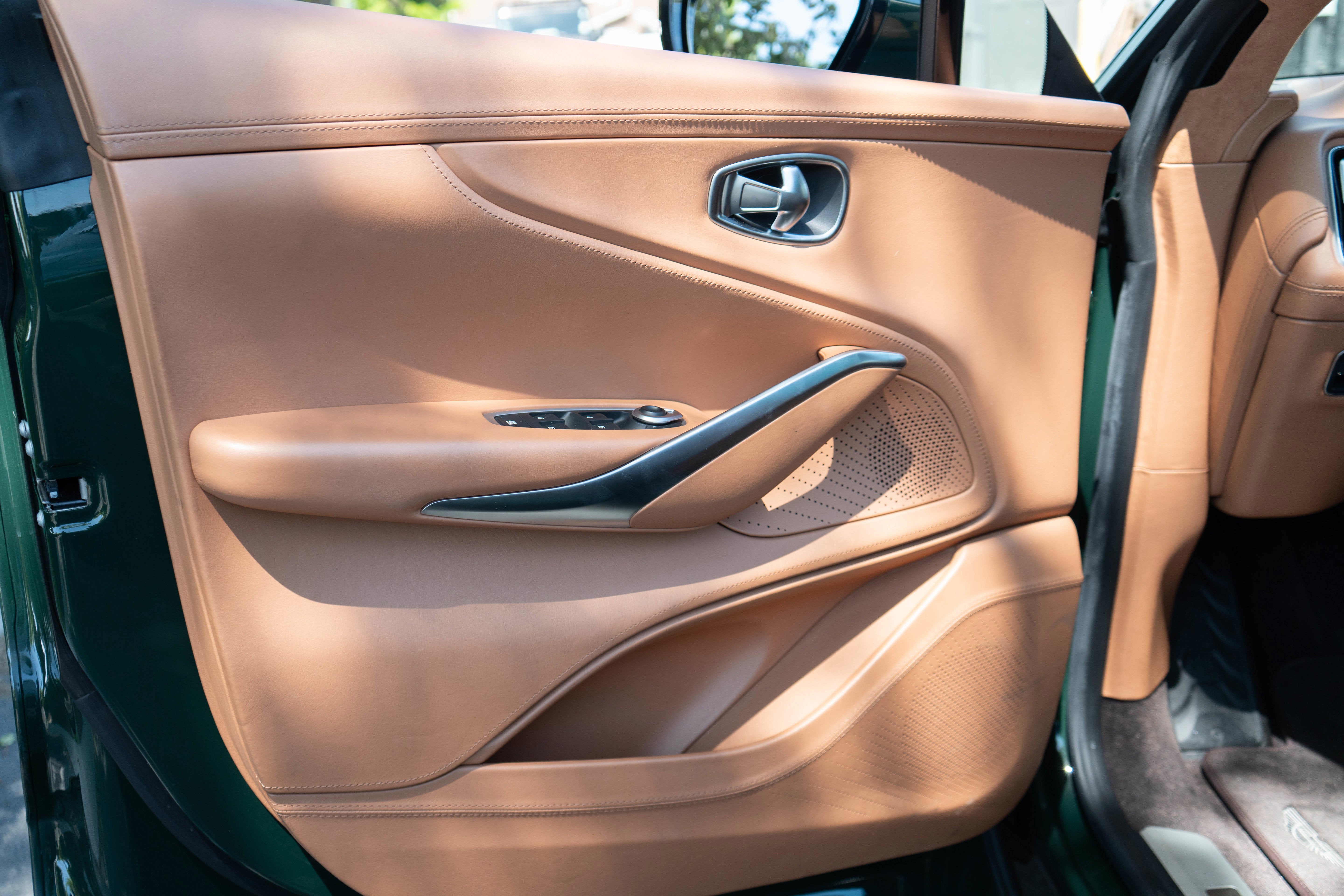 2021 Aston Martin DBX AWD