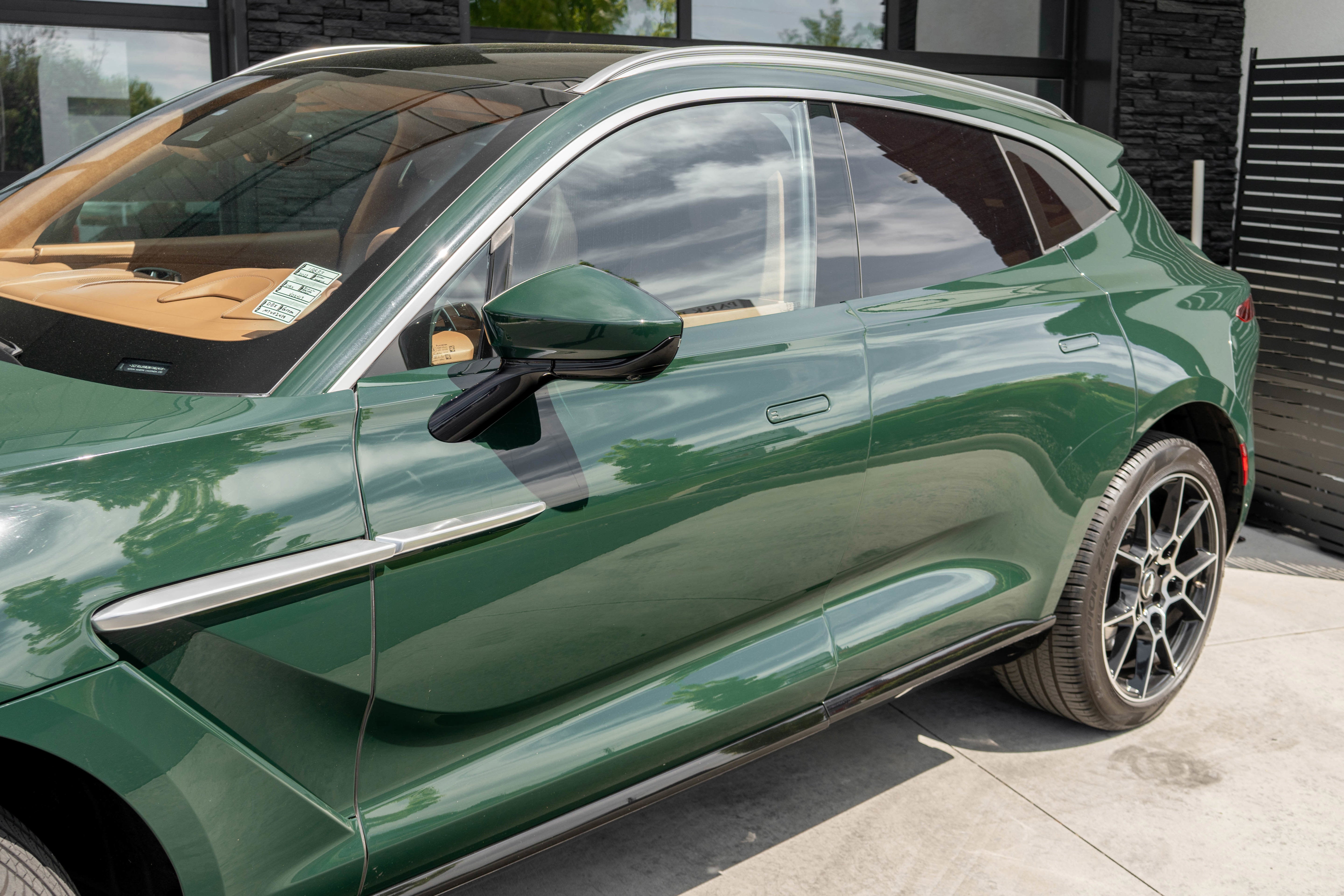 2021 Aston Martin DBX AWD