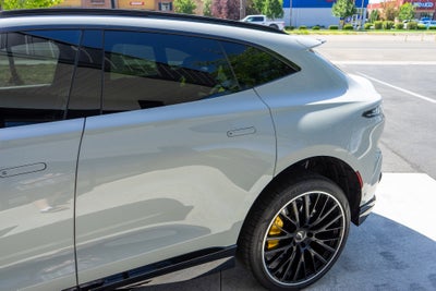 2023 Aston Martin DBX 707