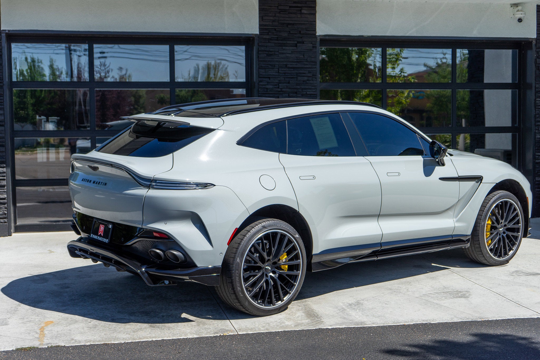 2023 Aston Martin DBX 707