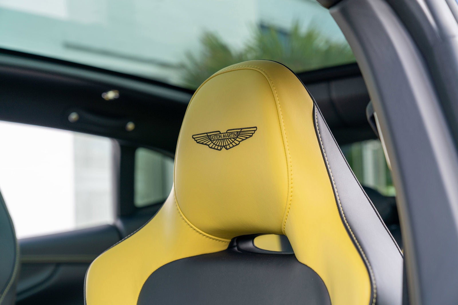 2023 Aston Martin DBX 707