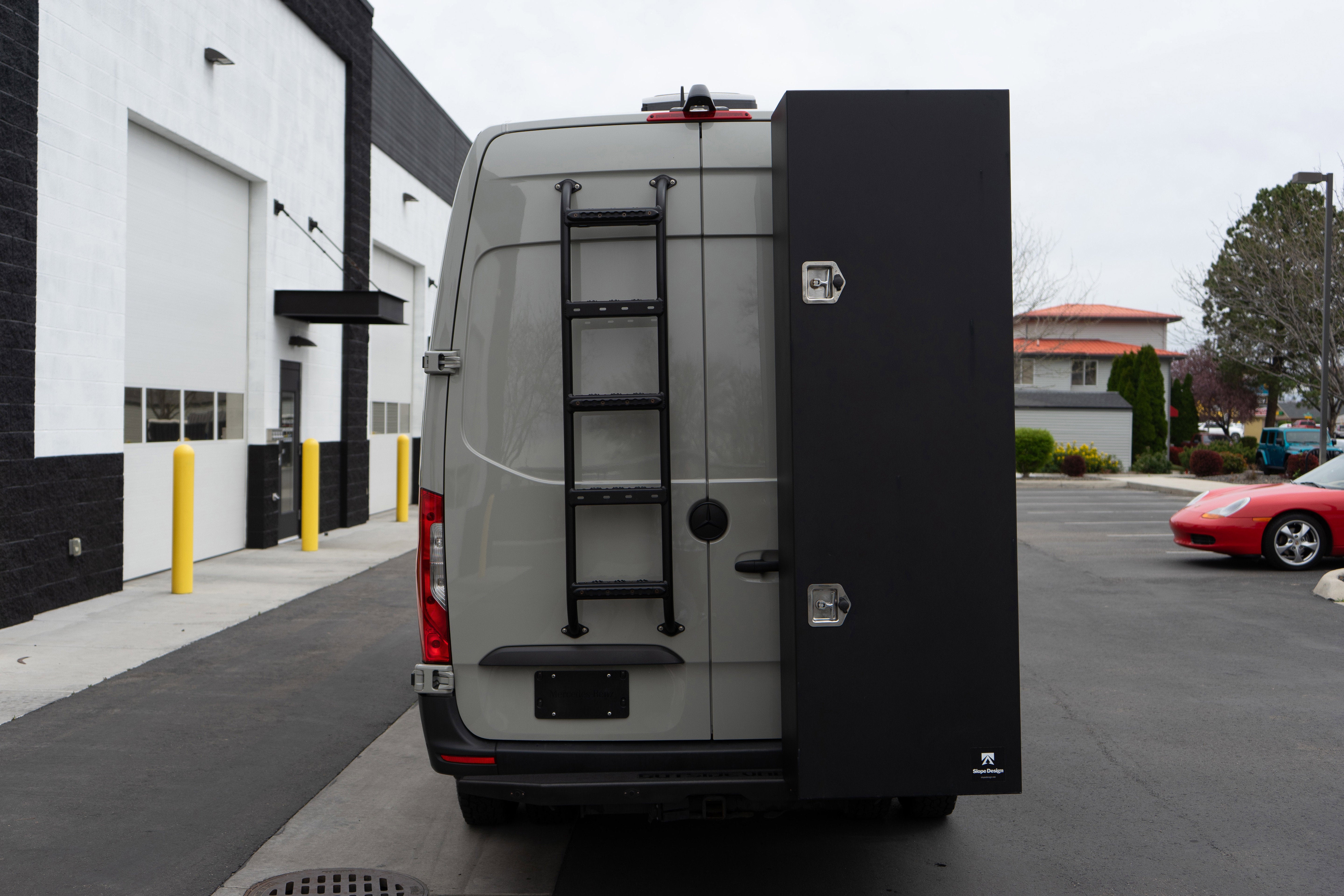 2020 Mercedes-Benz Sprinter Crew Van Base