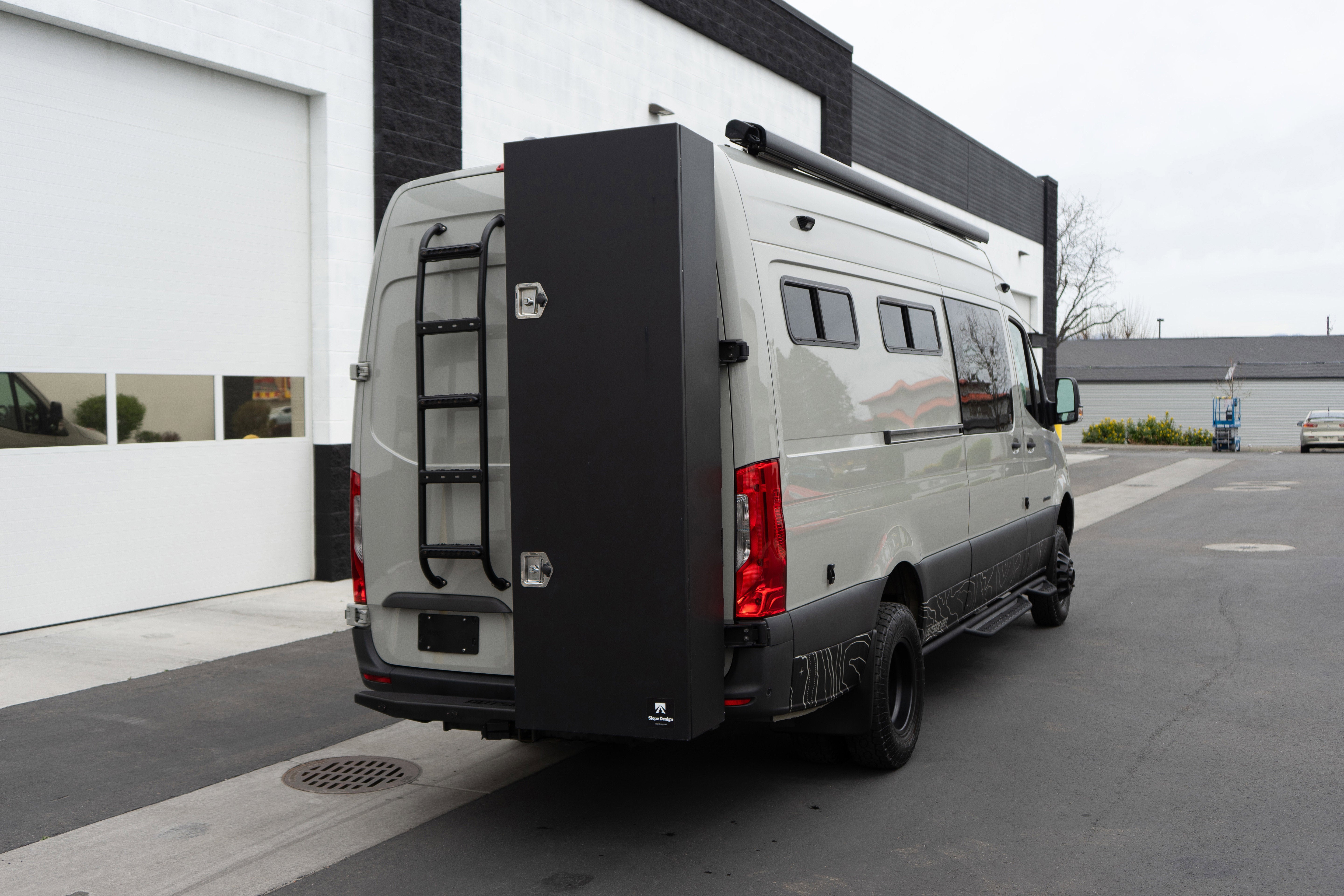2020 Mercedes-Benz Sprinter Crew Van Base