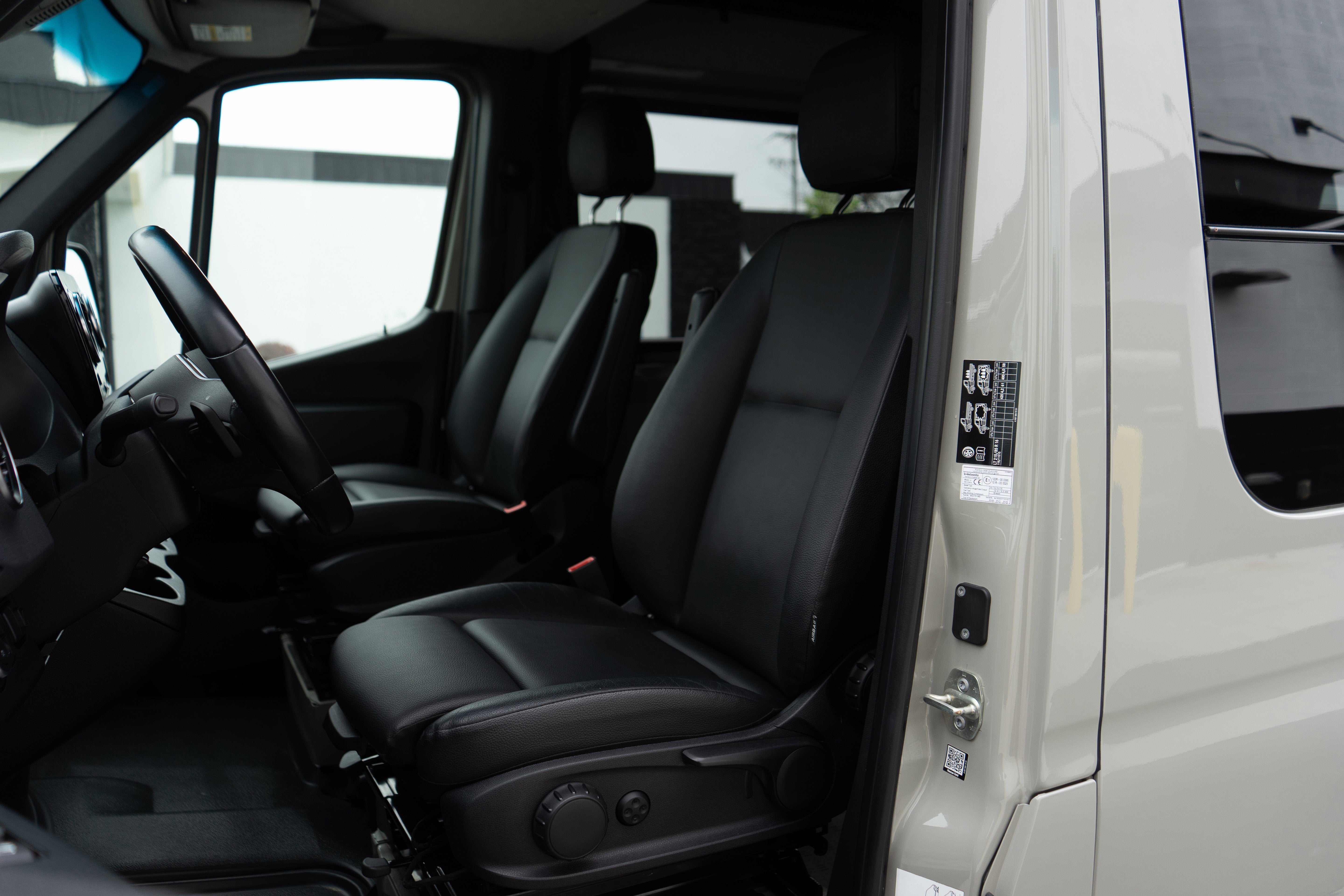 2020 Mercedes-Benz Sprinter Crew Van Base