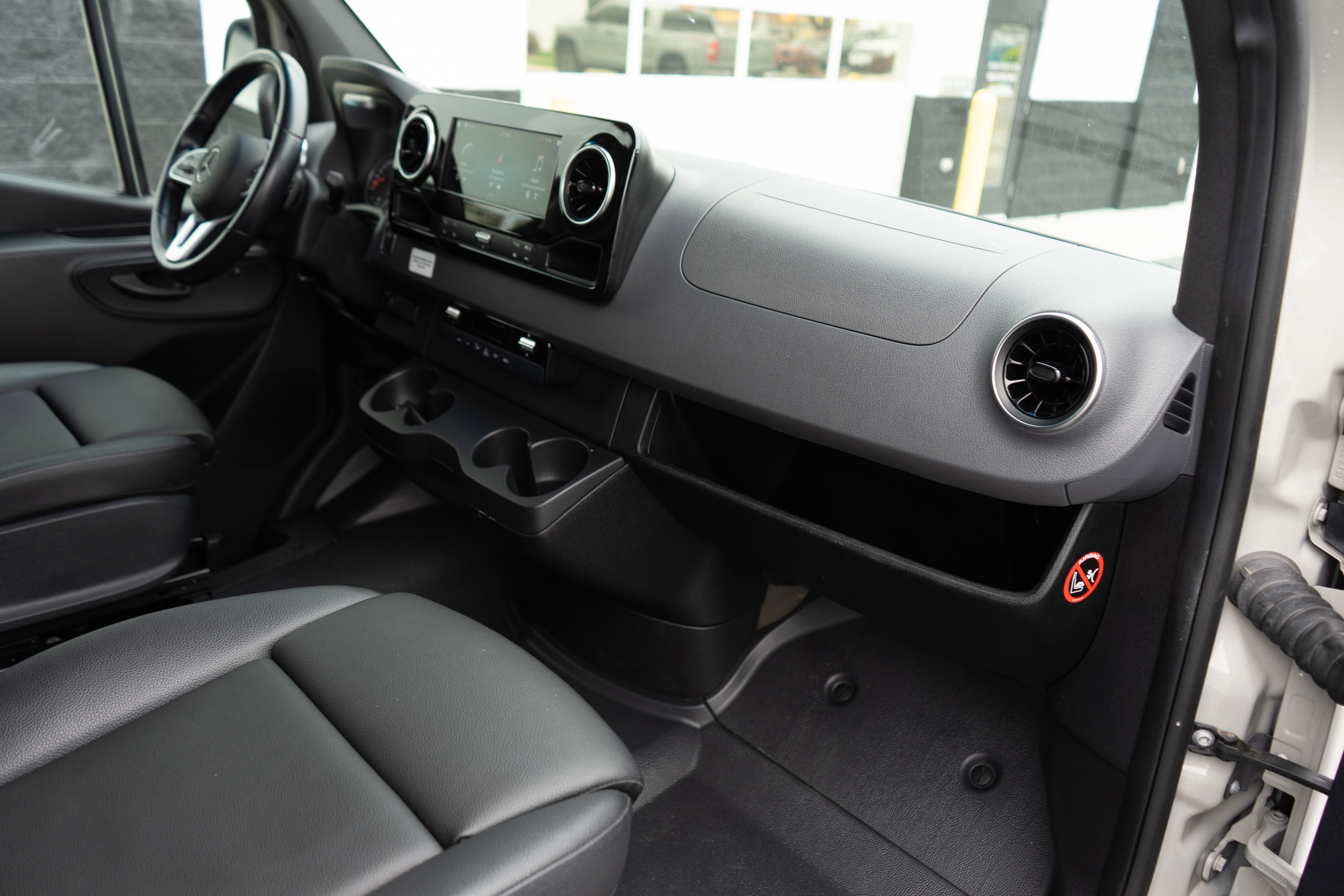 2020 Mercedes-Benz Sprinter Crew Van Base