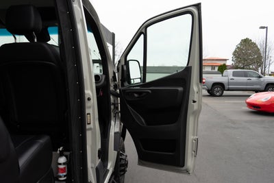 2020 Mercedes-Benz Sprinter Crew Van Base
