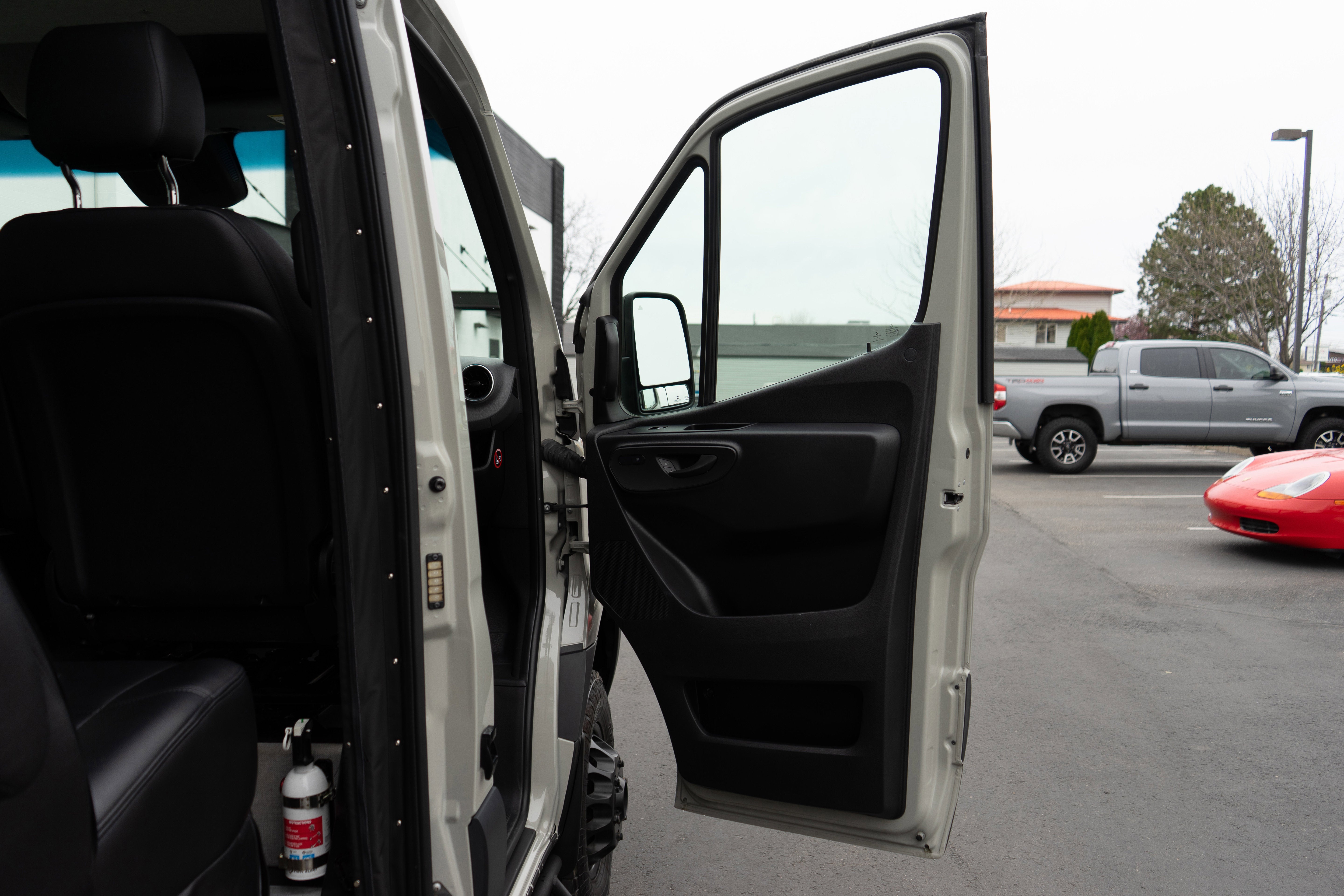 2020 Mercedes-Benz Sprinter Crew Van Base