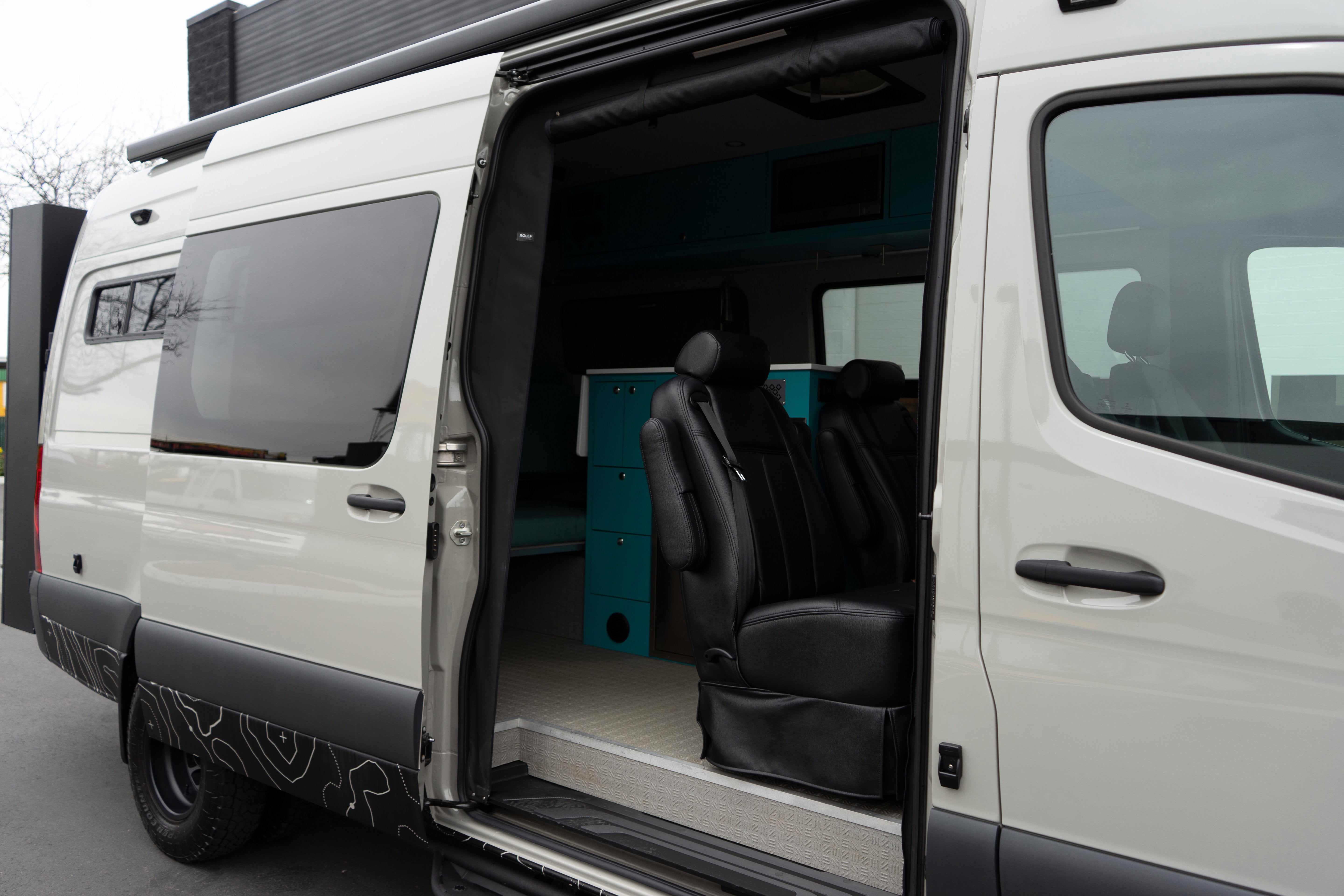 2020 Mercedes-Benz Sprinter Crew Van Base