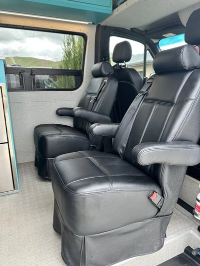 2020 Mercedes-Benz Sprinter Crew Van Base