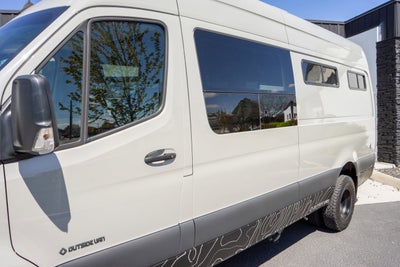 2020 Mercedes-Benz Sprinter Crew Van Base