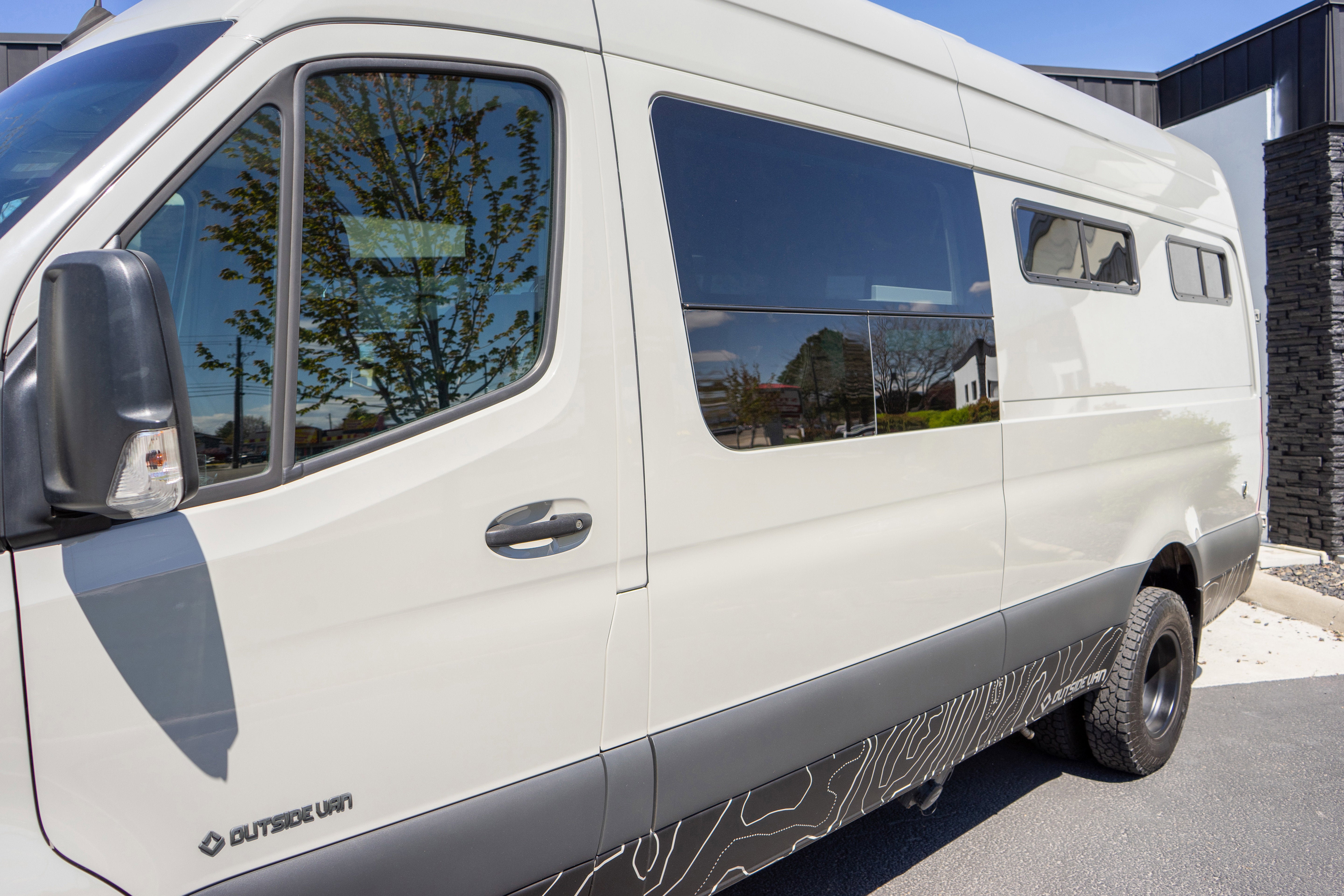 2020 Mercedes-Benz Sprinter Crew Van Base