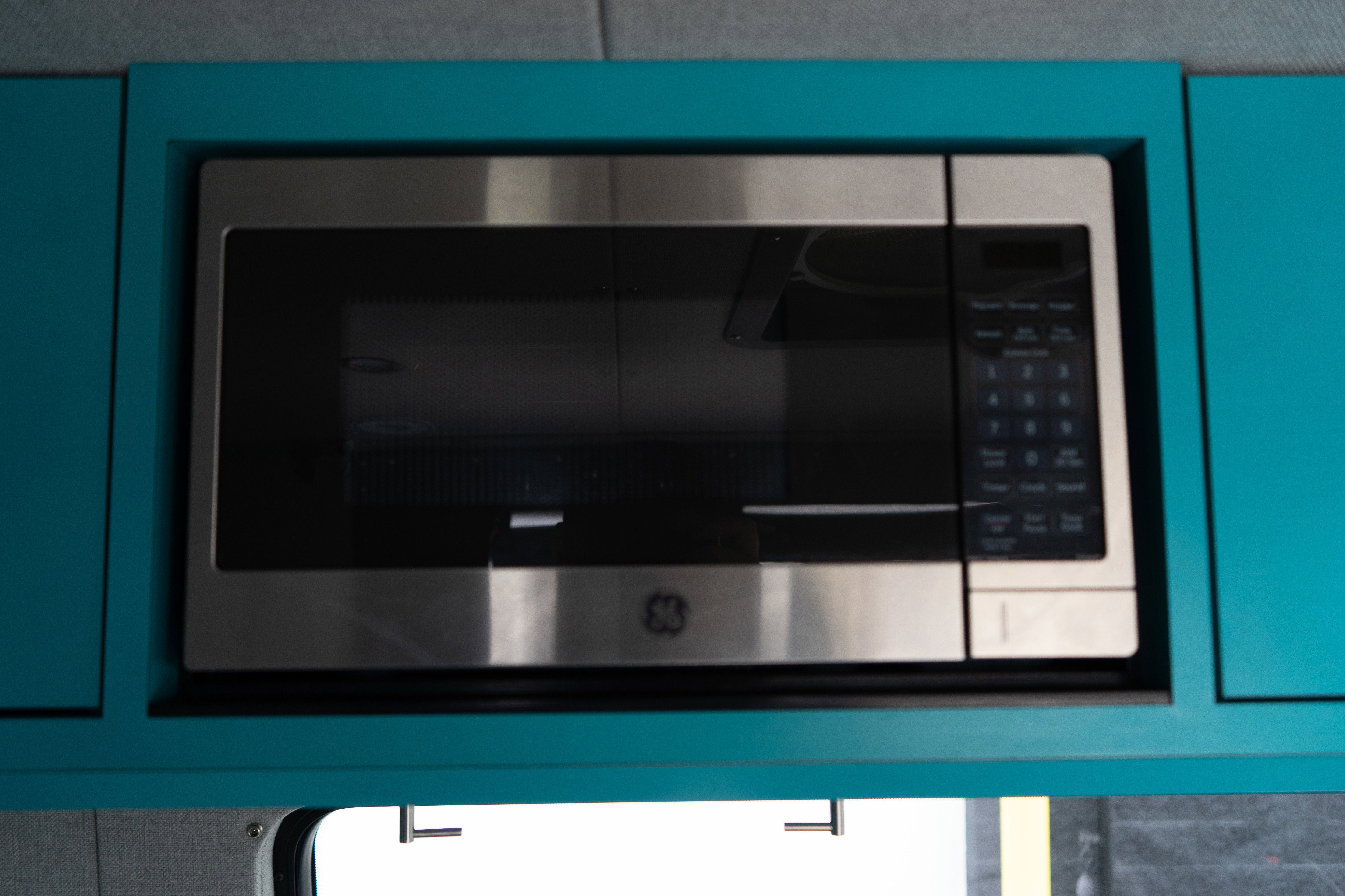 2020 Mercedes-Benz Sprinter Crew Van Base