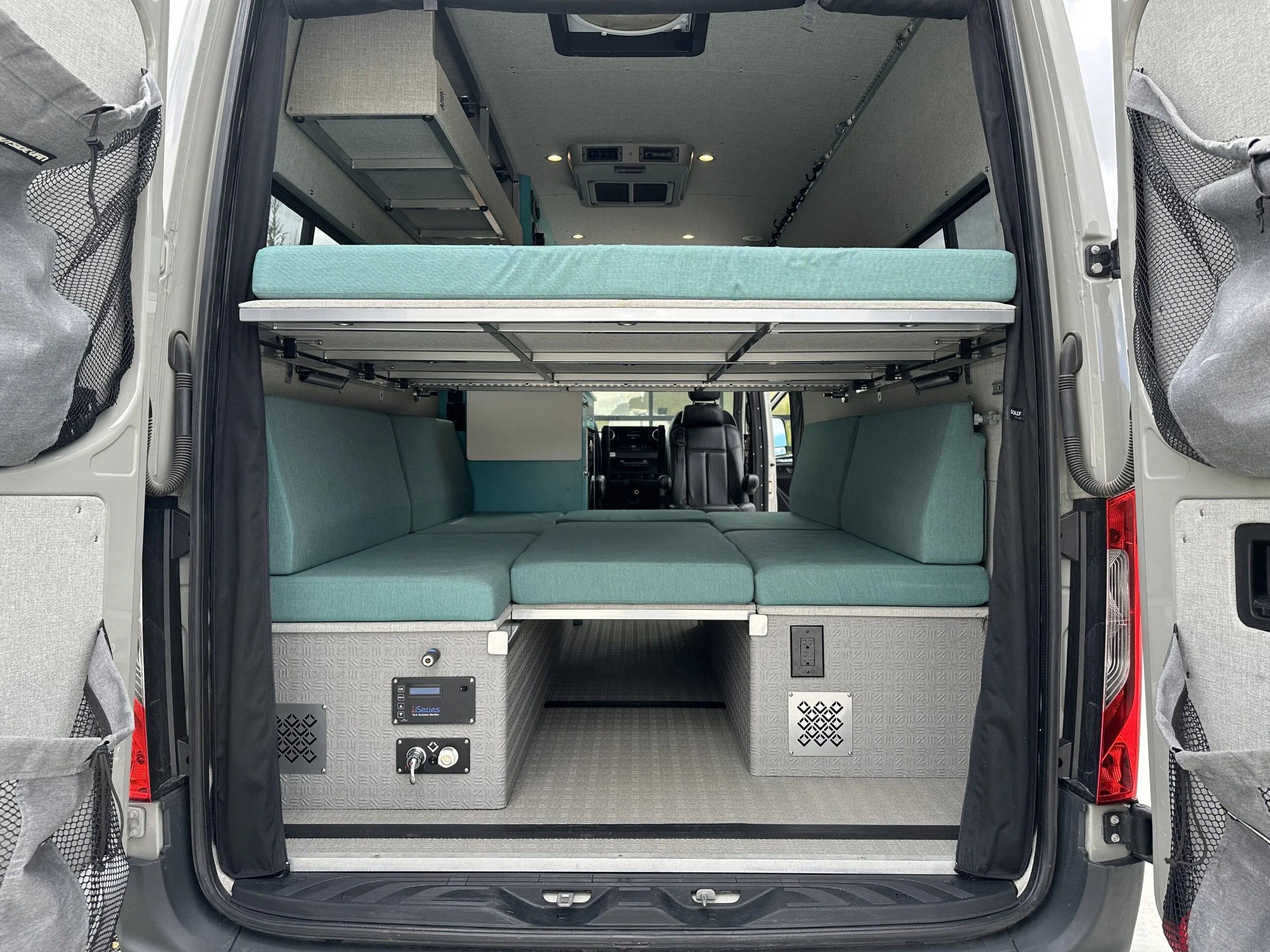 2020 Mercedes-Benz Sprinter Crew Van Base