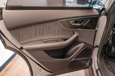 2023 Audi SQ8 Prestige