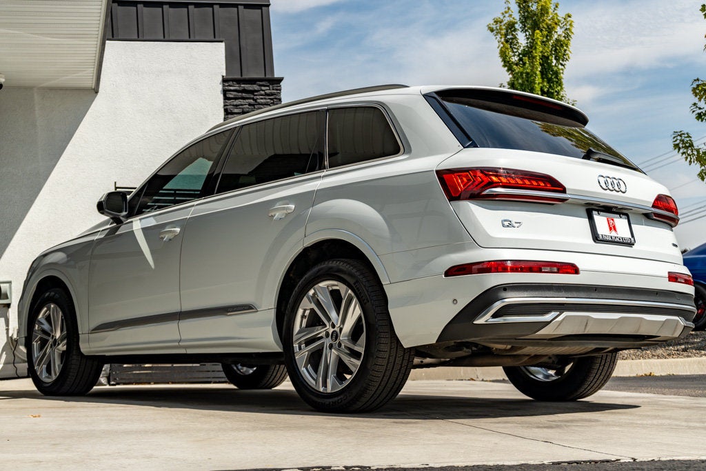 2022 Audi Q7 Premium Plus