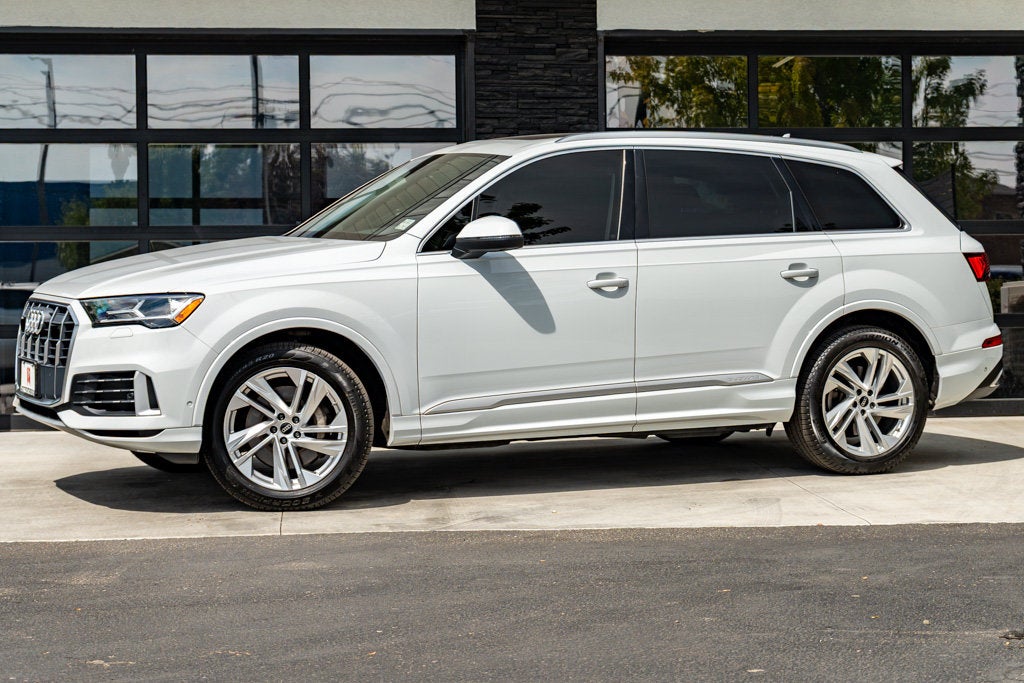 2022 Audi Q7 Premium Plus